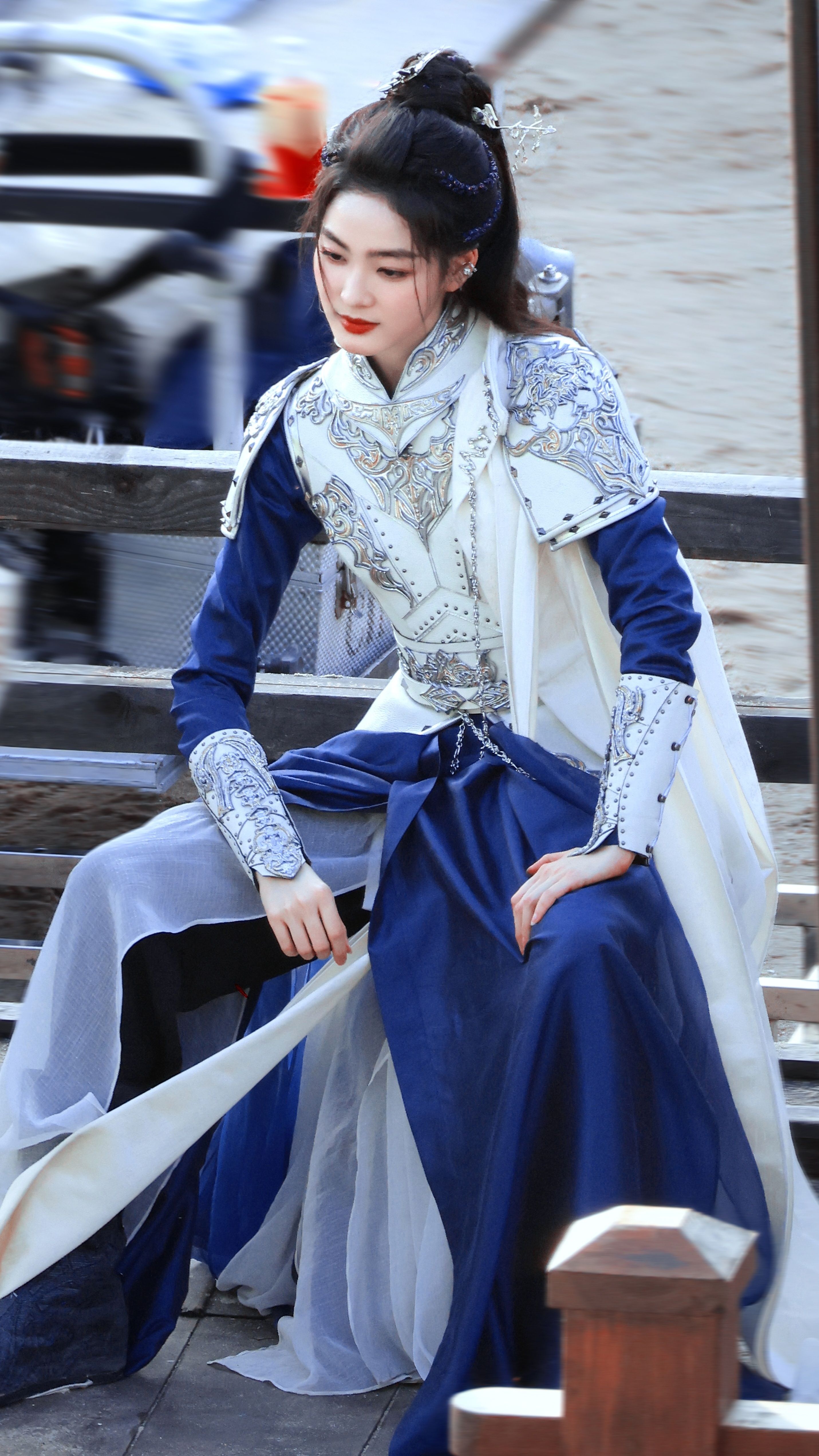 White Deer Age:The Splendor of Hanfu Fashion for a 12-Year-Old White Deer Age:The Splendor of Hanfu Fashion for a 12-Year-Old