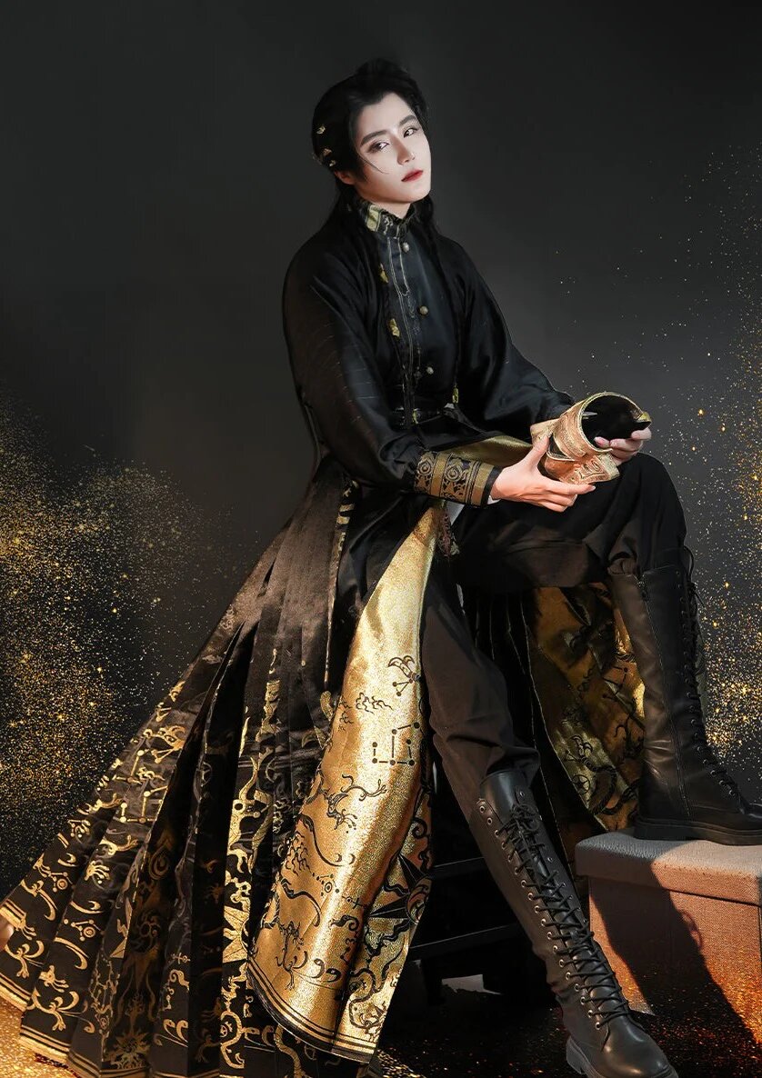 Childrens Hanfu with a Splendid Cape:A Journey into Traditional Chinese Childrenswear Childrens Hanfu with a Splendid Cape:A Journey into Traditional Chinese Childrenswear