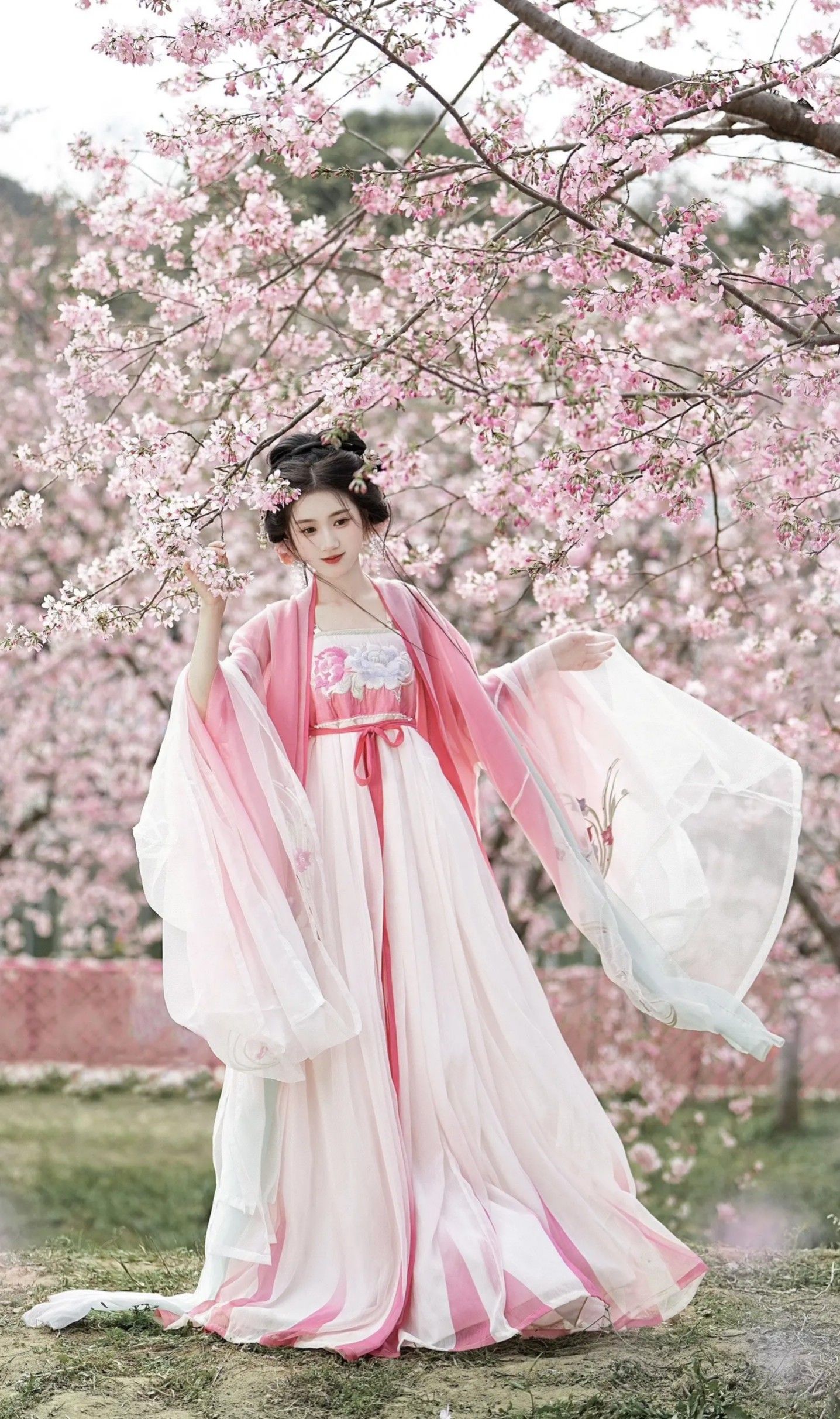 The Elegance of a White Tang Suit Womens Blouse The Elegance of a White Tang Suit Womens Blouse