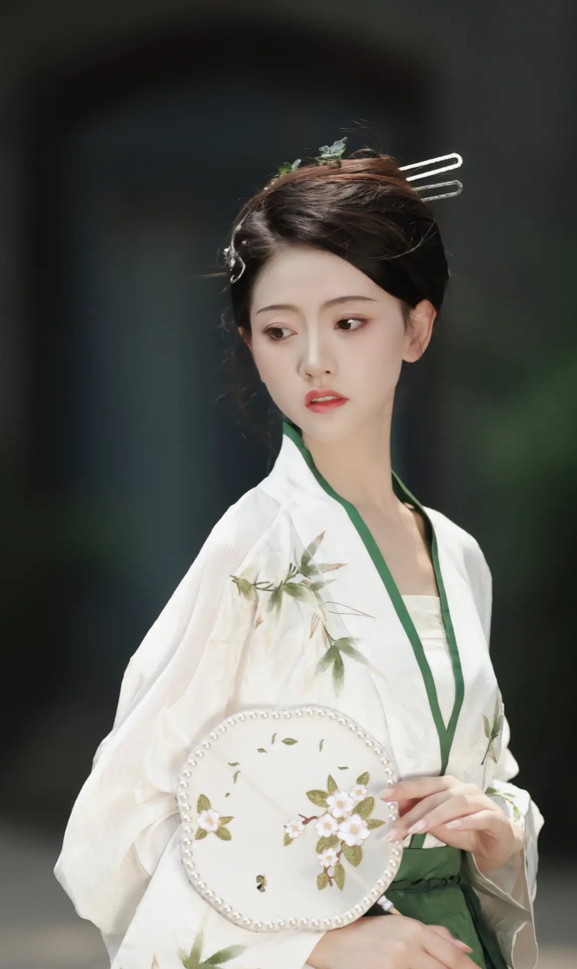 One-Piece Childrens Traditional Chinese Costume with Integrated Wig One-Piece Childrens Traditional Chinese Costume with Integrated Wig