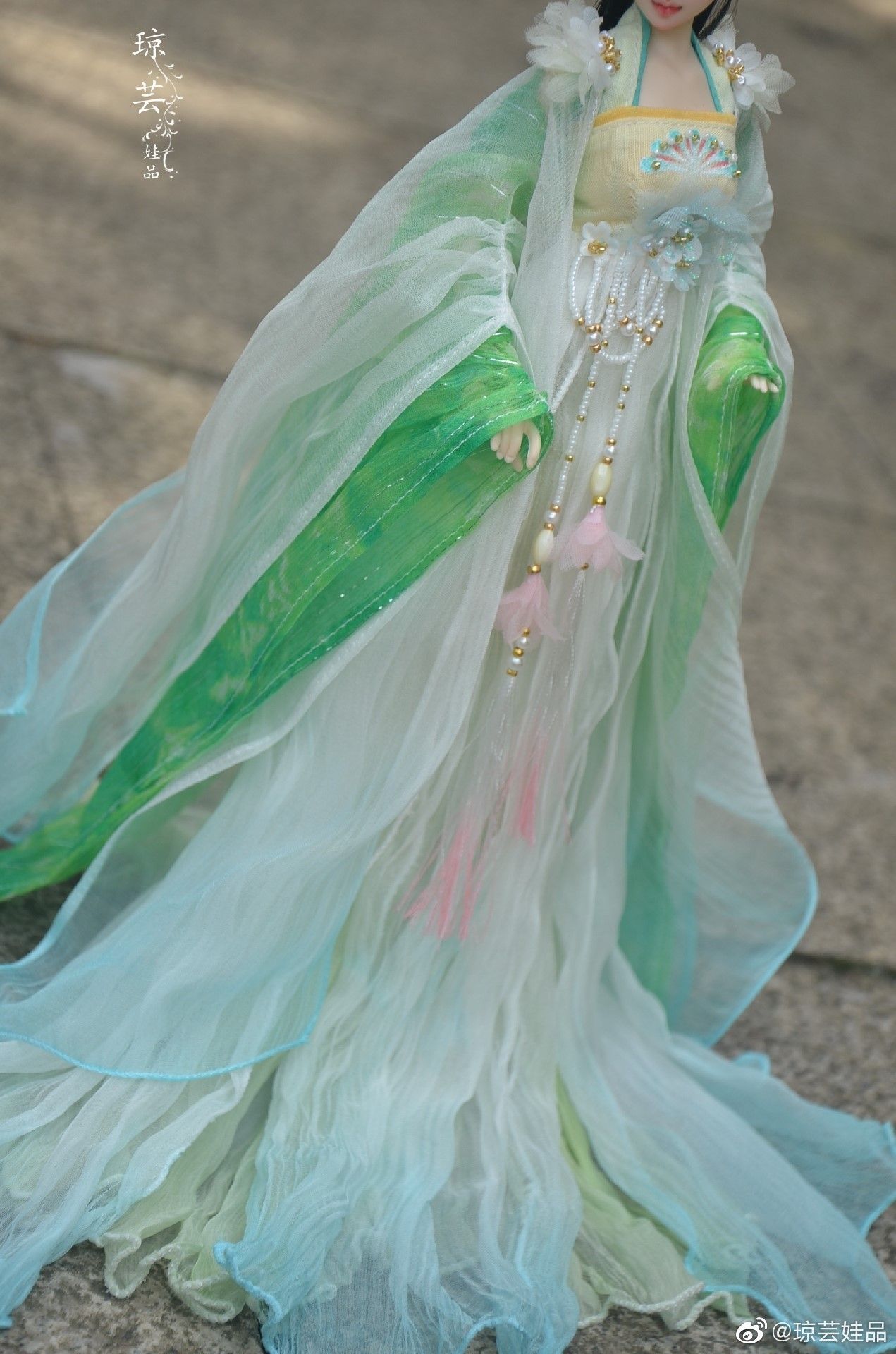 Mane-Inspired Skirt:The New Autumn-Winter 2023 Collection Mane-Inspired Skirt:The New Autumn-Winter 2023 Collection