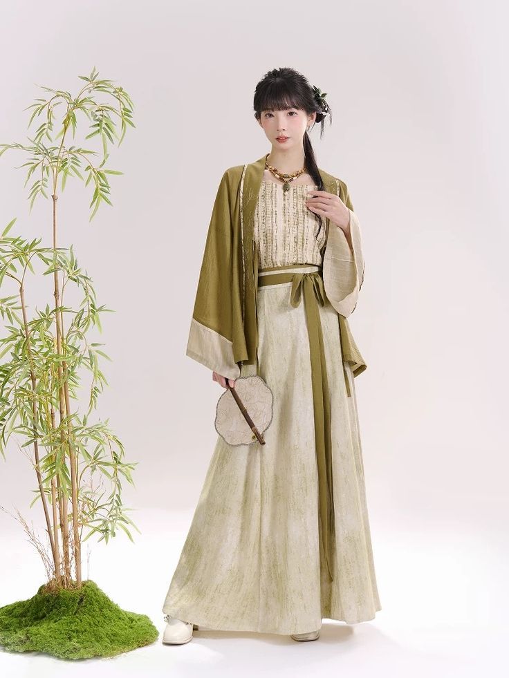 Summer Fashion Trends:Long-sleeved Cheongsam Skirts with Flavor of the Season