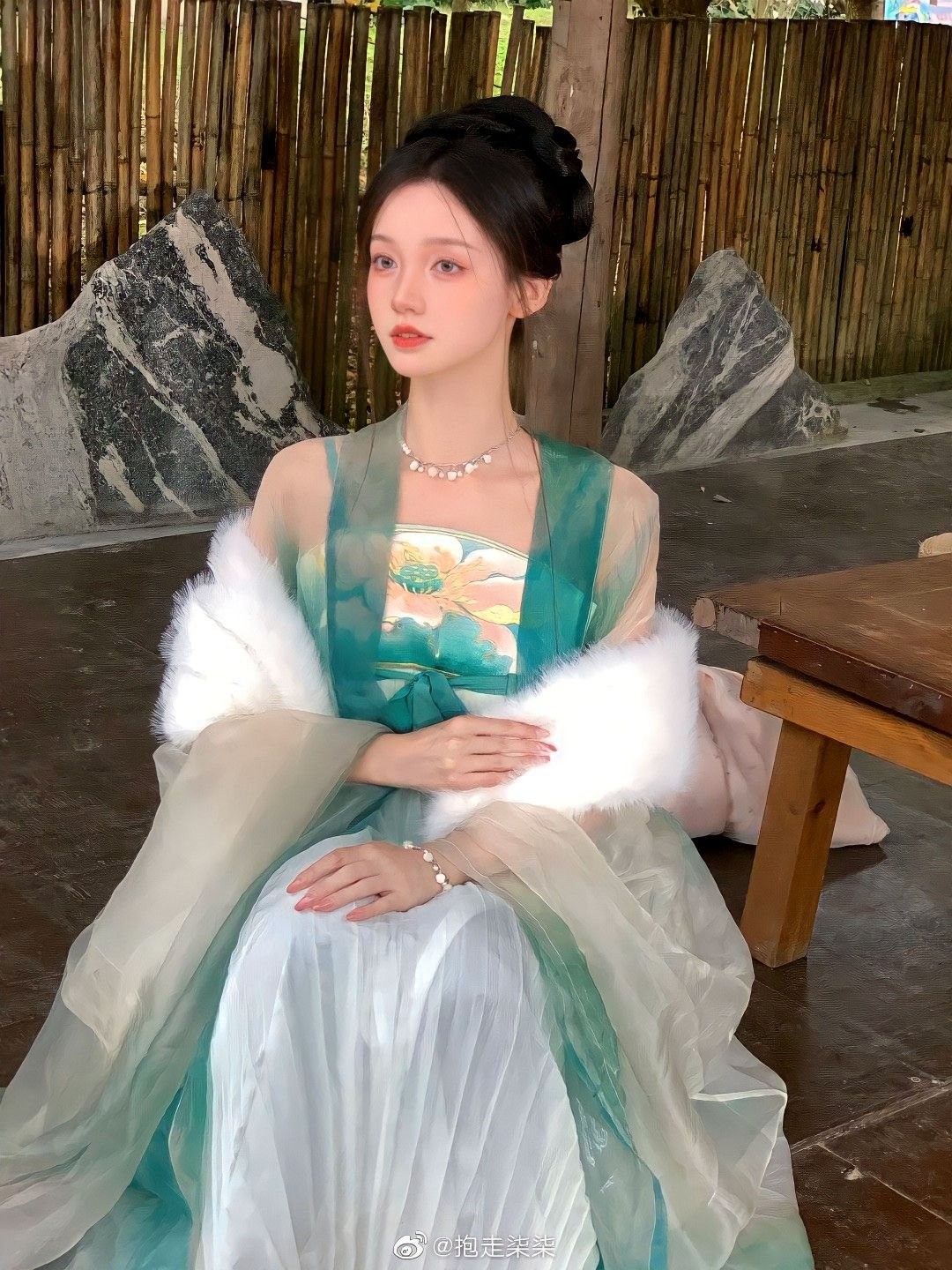 Winter Warmth in Adult-Size Hooded Hanfu Robes for Women A Guide to the Perfect Winter Cape Winter Warmth in Adult-Size Hooded Hanfu Robes for Women A Guide to the Perfect Winter Cape