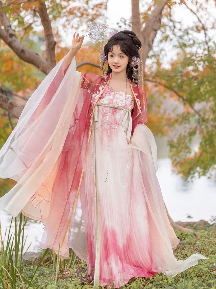 Embracing Age in Style:The Elegance of Qipao for a 50-Year-Old Woman Embracing Age in Style:The Elegance of Qipao for a 50-Year-Old Woman