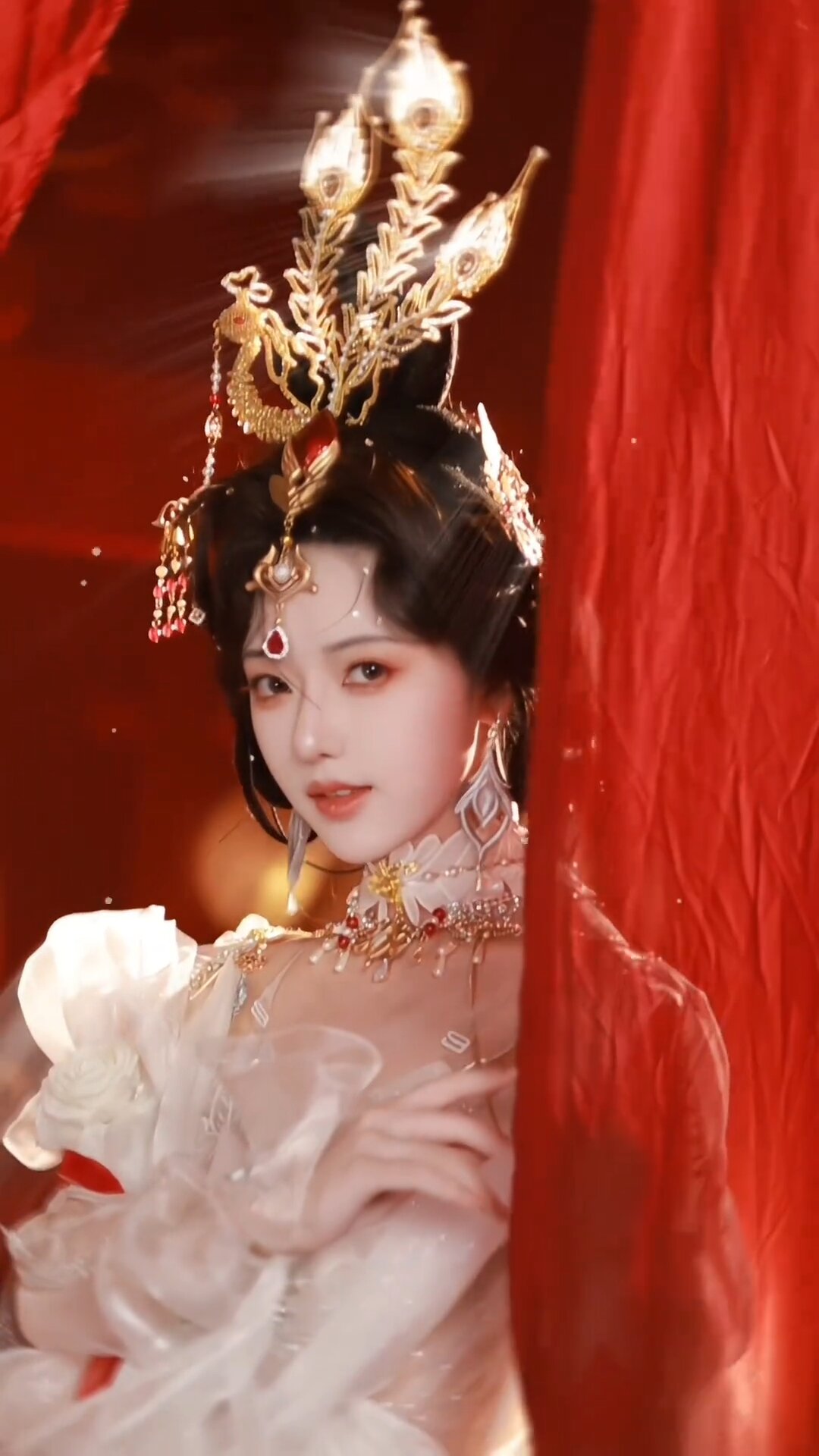 Elegant Women in Traditional Splendor:The Allure of High-End Cheongsam Fashion Elegant Women in Traditional Splendor:The Allure of High-End Cheongsam Fashion
