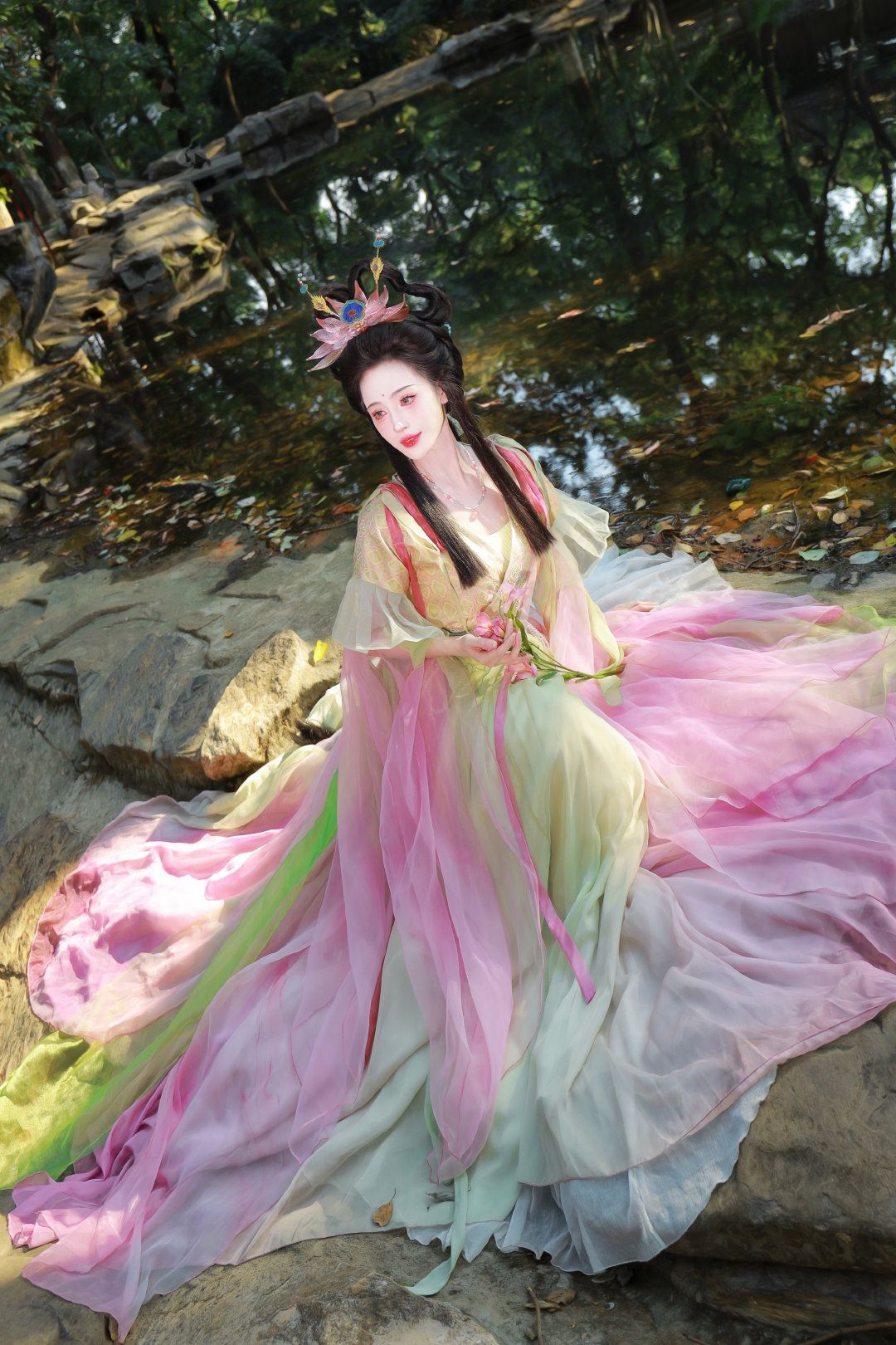 The Revival of Cheongsam:Embracing the 40-Year-Old Elegance