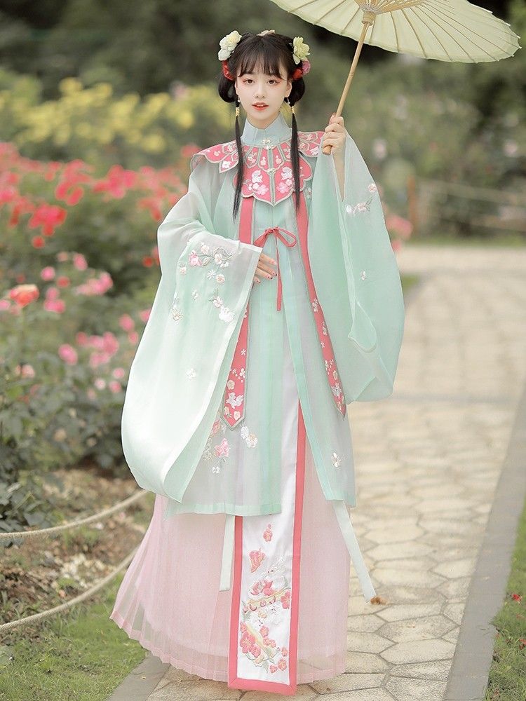 Elastic-Waisted,Cheongsam-Style Skirt with a Horseface Panel:A Guide to Fashion Perfection Elastic-Waisted,Cheongsam-Style Skirt with a Horseface Panel:A Guide to Fashion Perfection