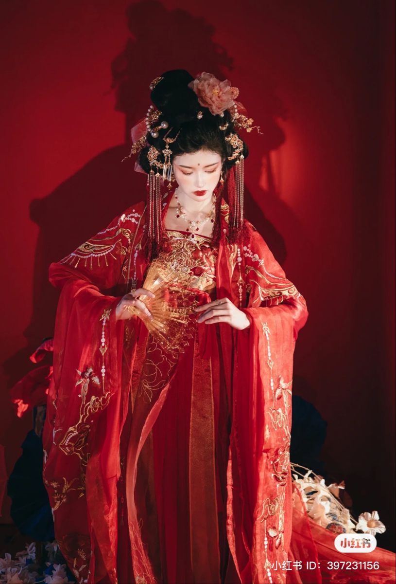 The Charm of Cheongsam with Half-sleeved Blouse