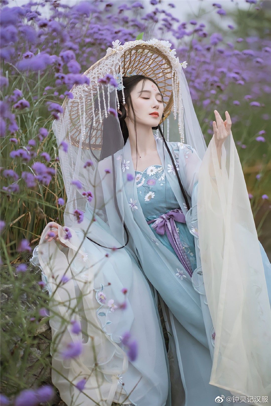 Little Princess in Traditional Chinese Attire:A Guide to Buying Hanfu for 1-3-Year-Old Girls Little Princess in Traditional Chinese Attire:A Guide to Buying Hanfu for 1-3-Year-Old Girls
