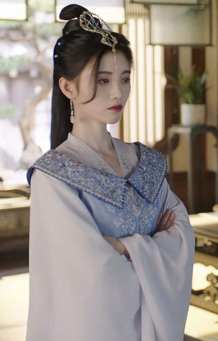 The Intricacies of Cheongsams Button:The Story of 盘扣 The Intricacies of Cheongsams Button:The Story of 盘扣