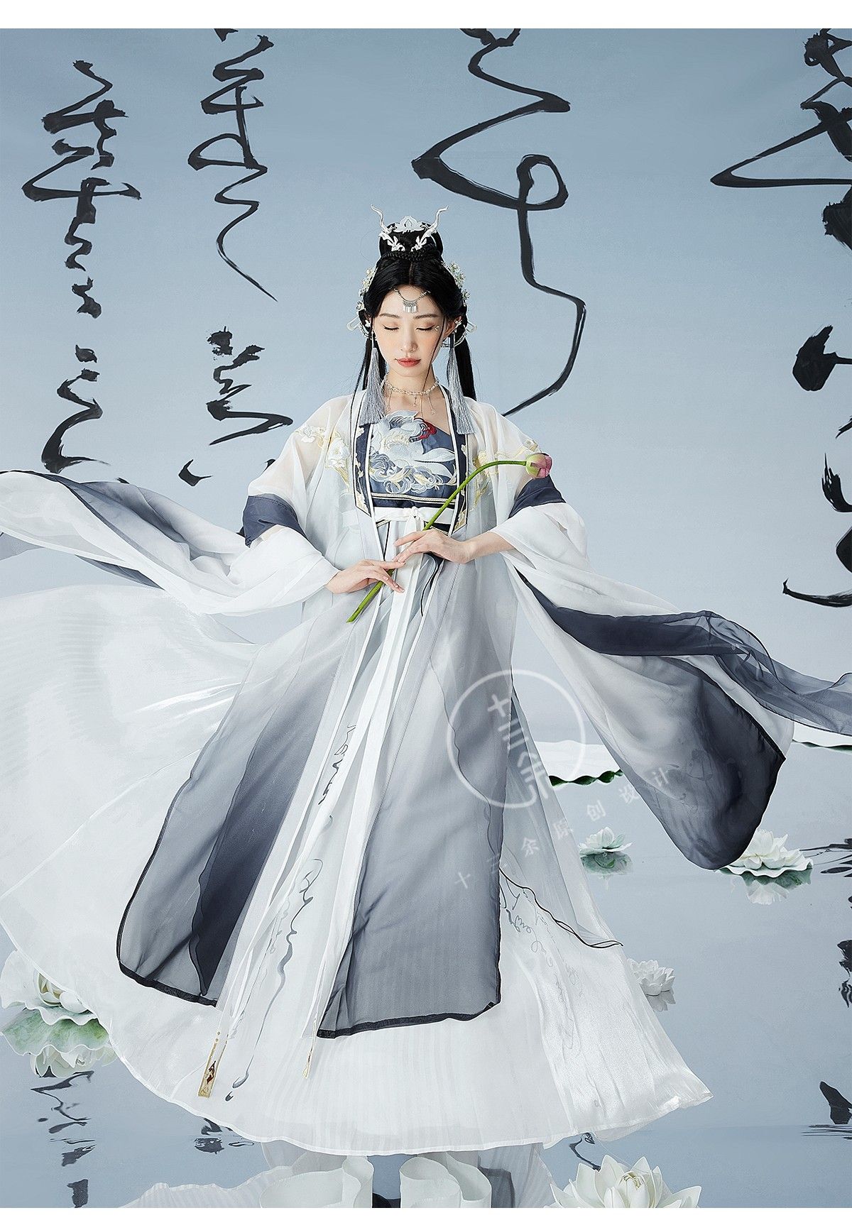 Autumn Childrens Hanfu Fashion:Exploring the Traditional Beauty of Childrens Chinese Ethnic Wear Autumn Childrens Hanfu Fashion:Exploring the Traditional Beauty of Childrens Chinese Ethnic Wear