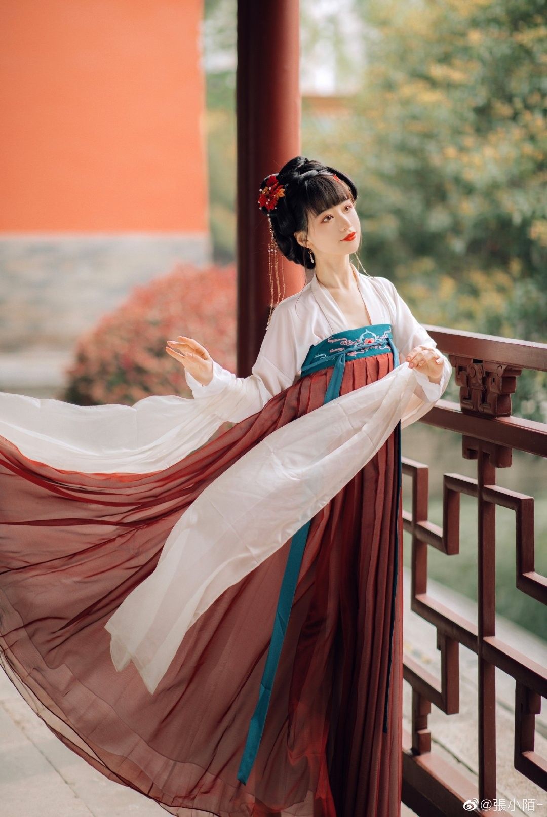 Reinventing Traditional Hanfu for Spring-Summer:Modern Comfort and Traditional Elegance Reinventing Traditional Hanfu for Spring-Summer:Modern Comfort and Traditional Elegance