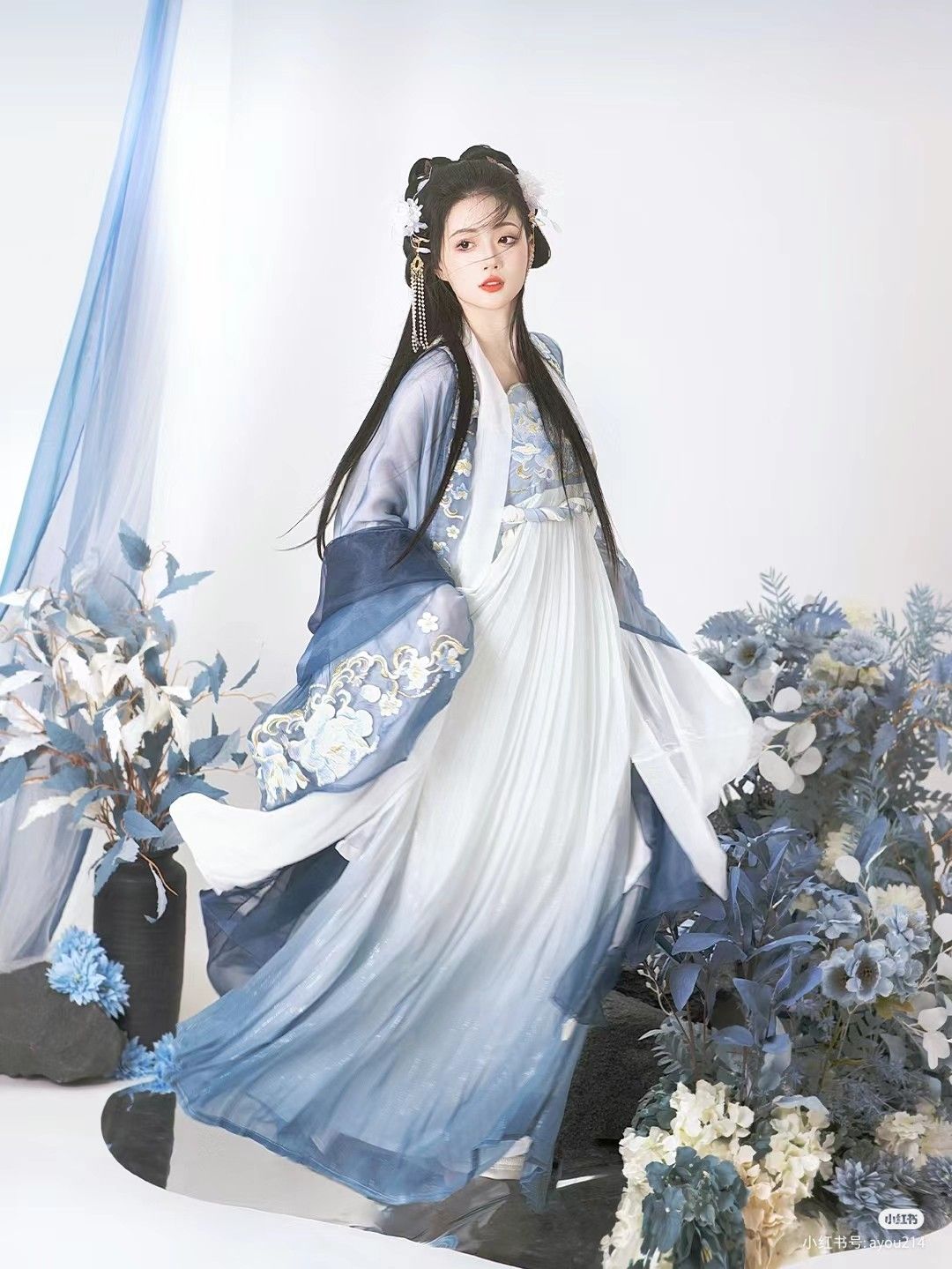 The Collaboration of Dajiao and Hanfu:The Enchanting Combination of貂禅 The Collaboration of Dajiao and Hanfu:The Enchanting Combination of貂禅
