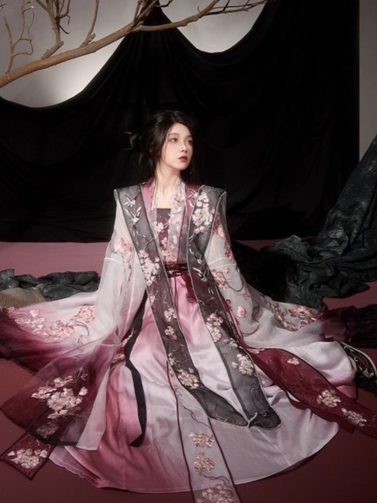 October Mamis Girl Child Hanfu Fashion:A Journey into Traditional Elegance October Mamis Girl Child Hanfu Fashion:A Journey into Traditional Elegance