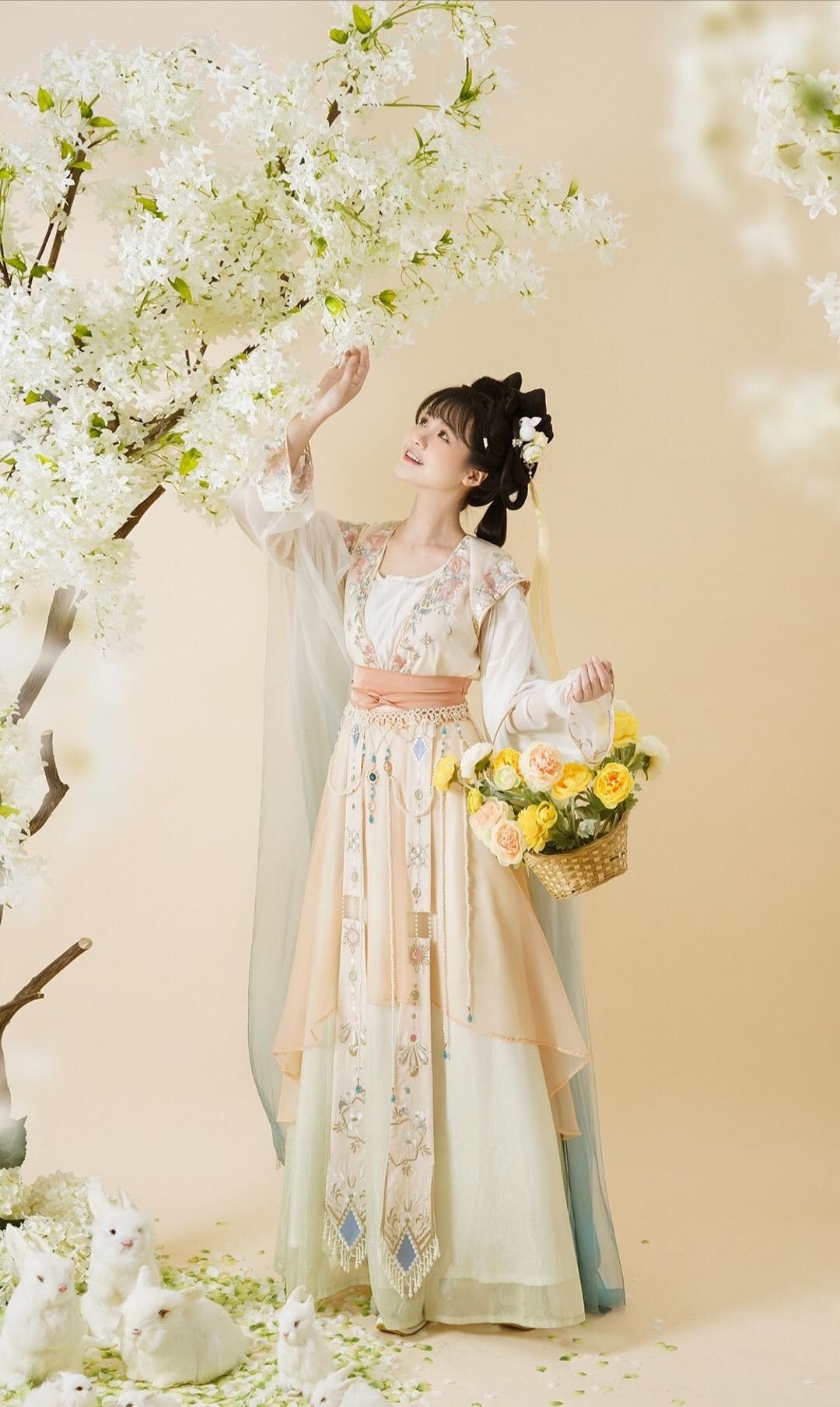 Winter Fashion for Girl Kids in Chinese Style:The Horseface Skirt