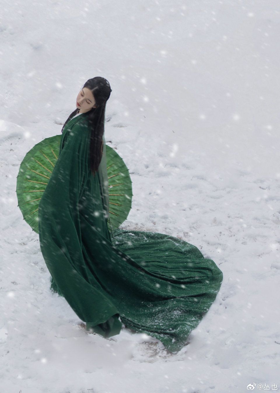 The Splendor of Jin-Style Hanfu Hair Accessories:A Cultural Exploration