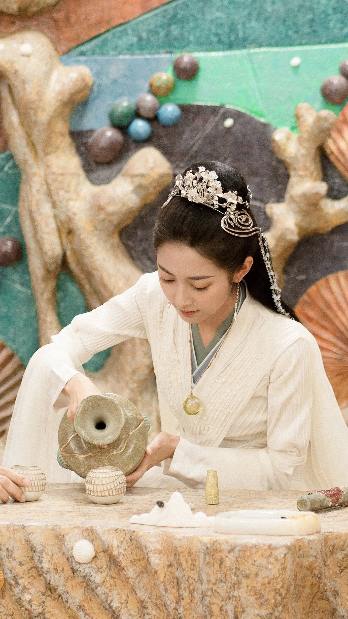 Traditional Chinese Tang-Style Costume for Little Girls:A Blend of Elegance and Heritage Traditional Chinese Tang-Style Costume for Little Girls:A Blend of Elegance and Heritage