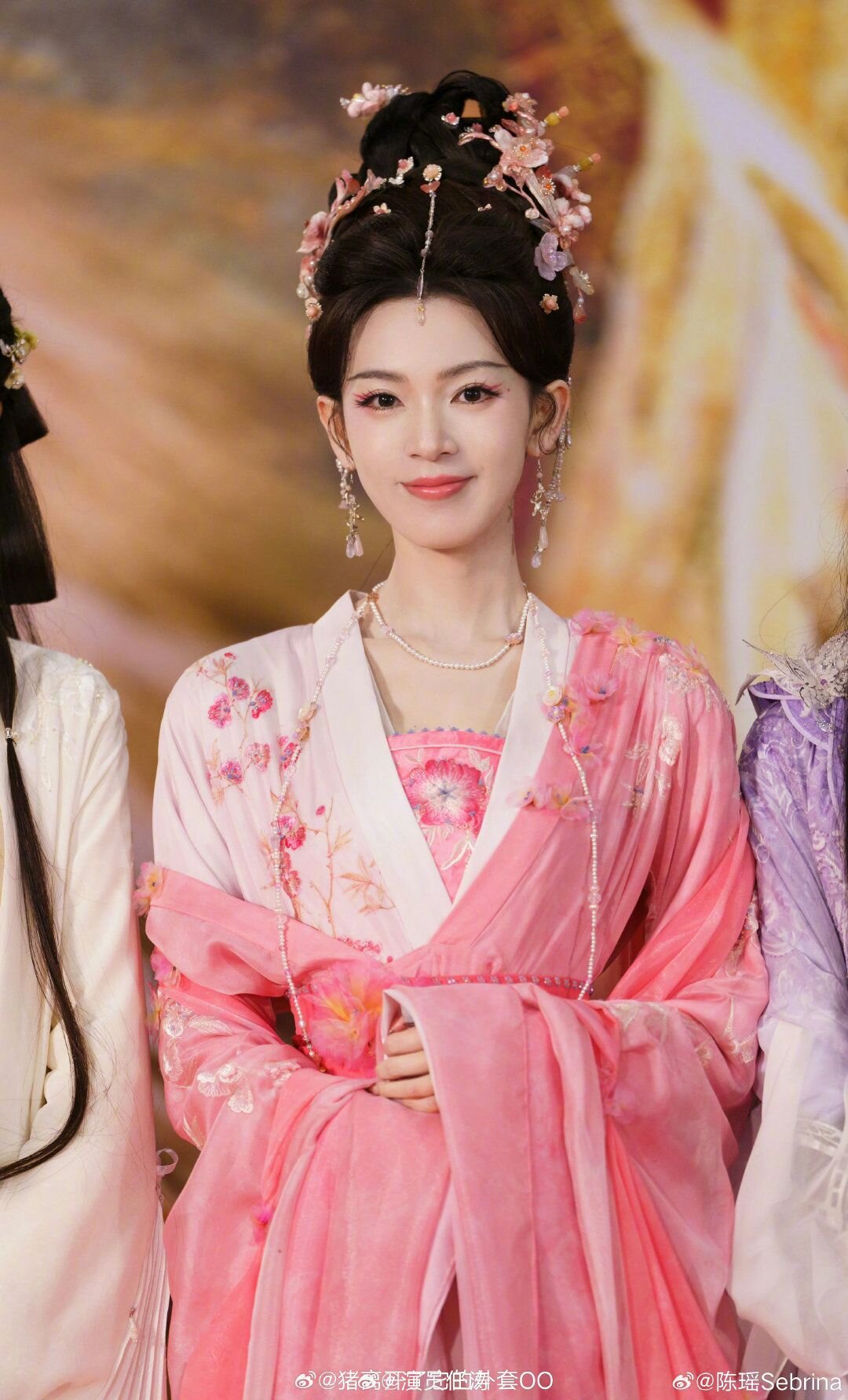 Vintage Check Qipao Dress:A Blend of Tradition and Modernity Vintage Check Qipao Dress:A Blend of Tradition and Modernity