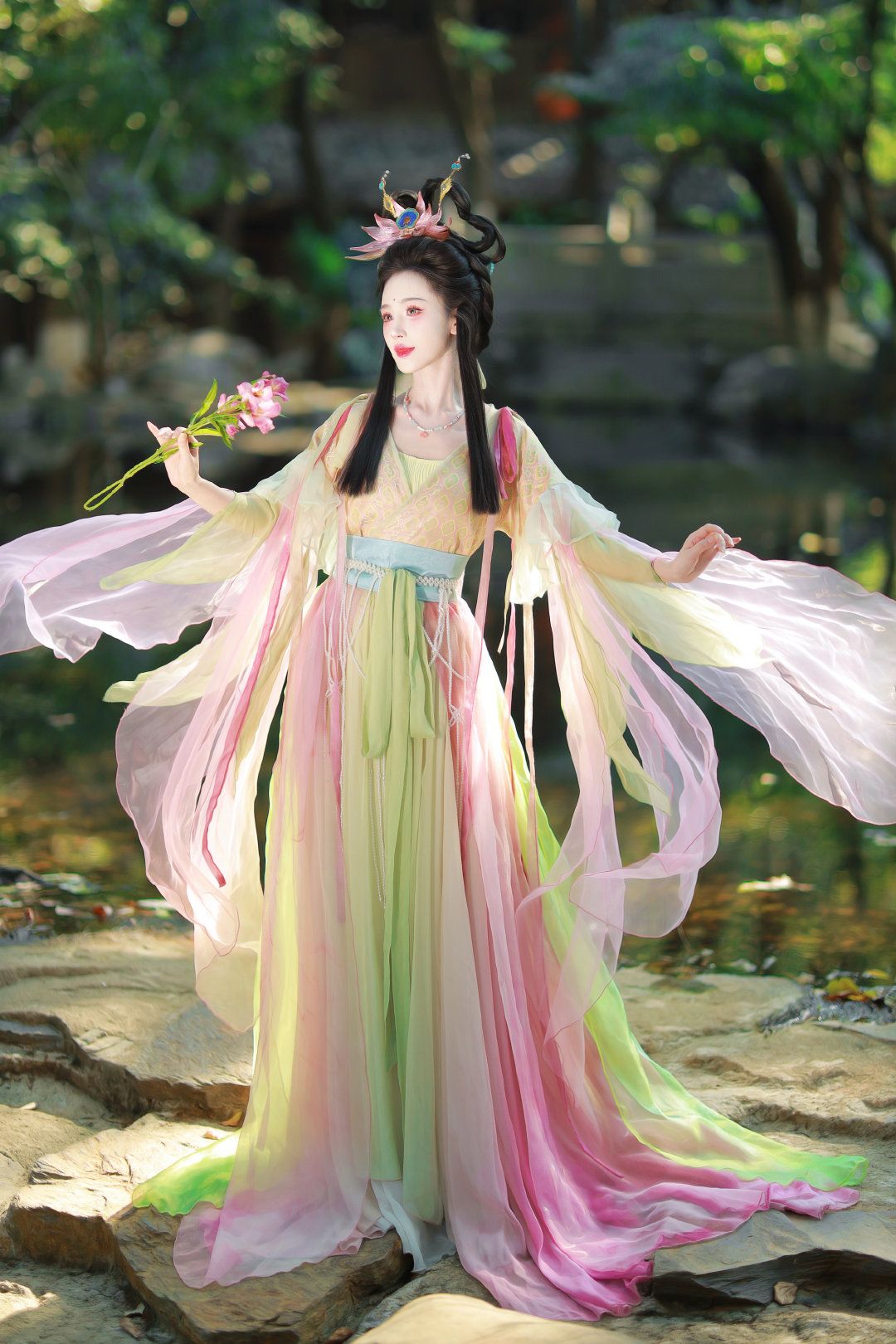 The Enchantment of a Traditional Chinese Cheongsam for the Brides Wedding Trousseau