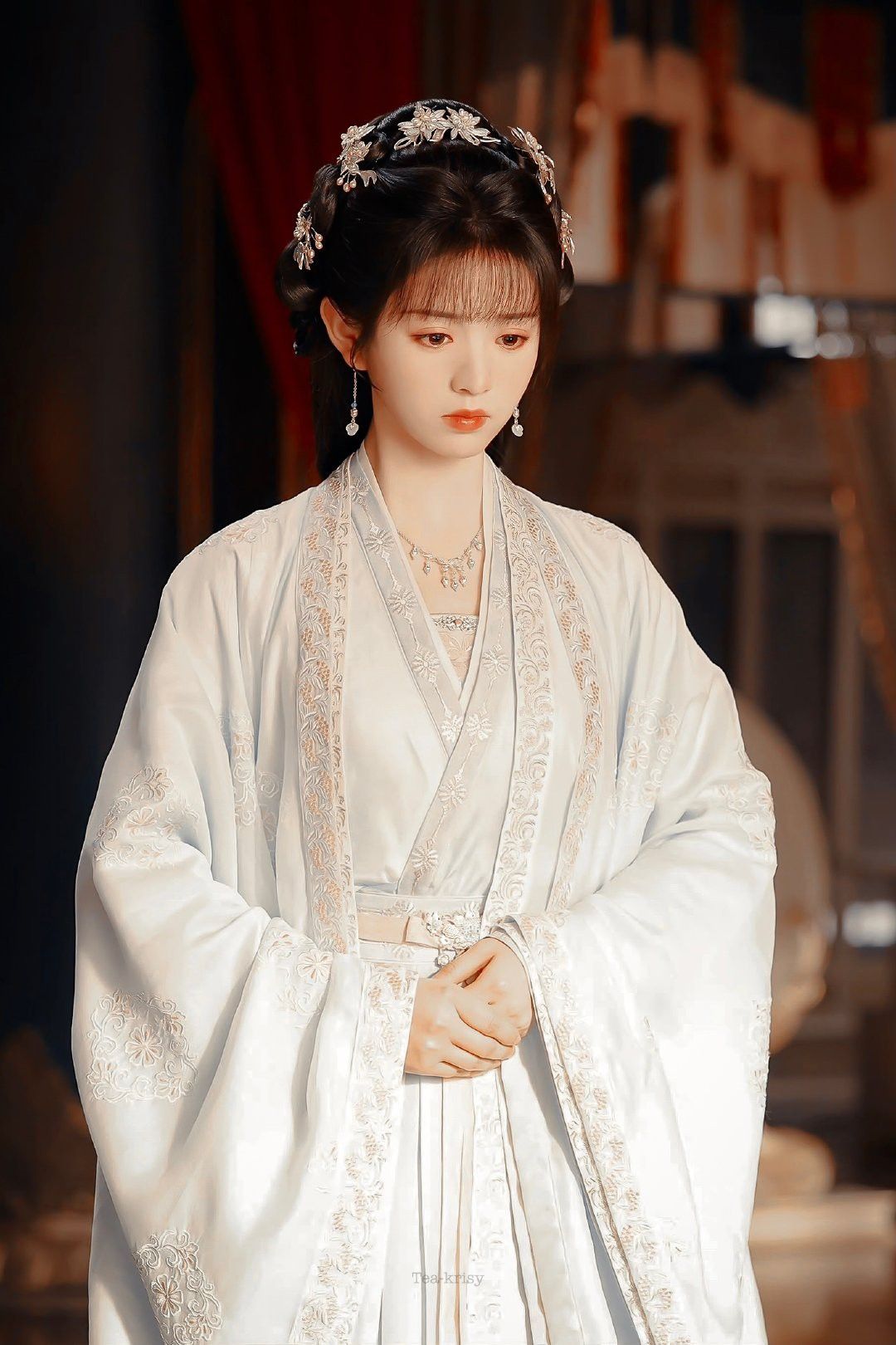 White Qipao Skirt:A Tale of Elegance and Tradition White Qipao Skirt:A Tale of Elegance and Tradition