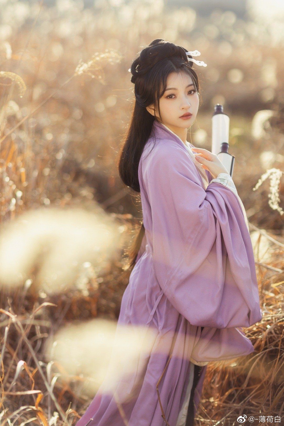 The Enchantment of Silk Cheongsam:A Journey Through Traditional Chinese Elegance