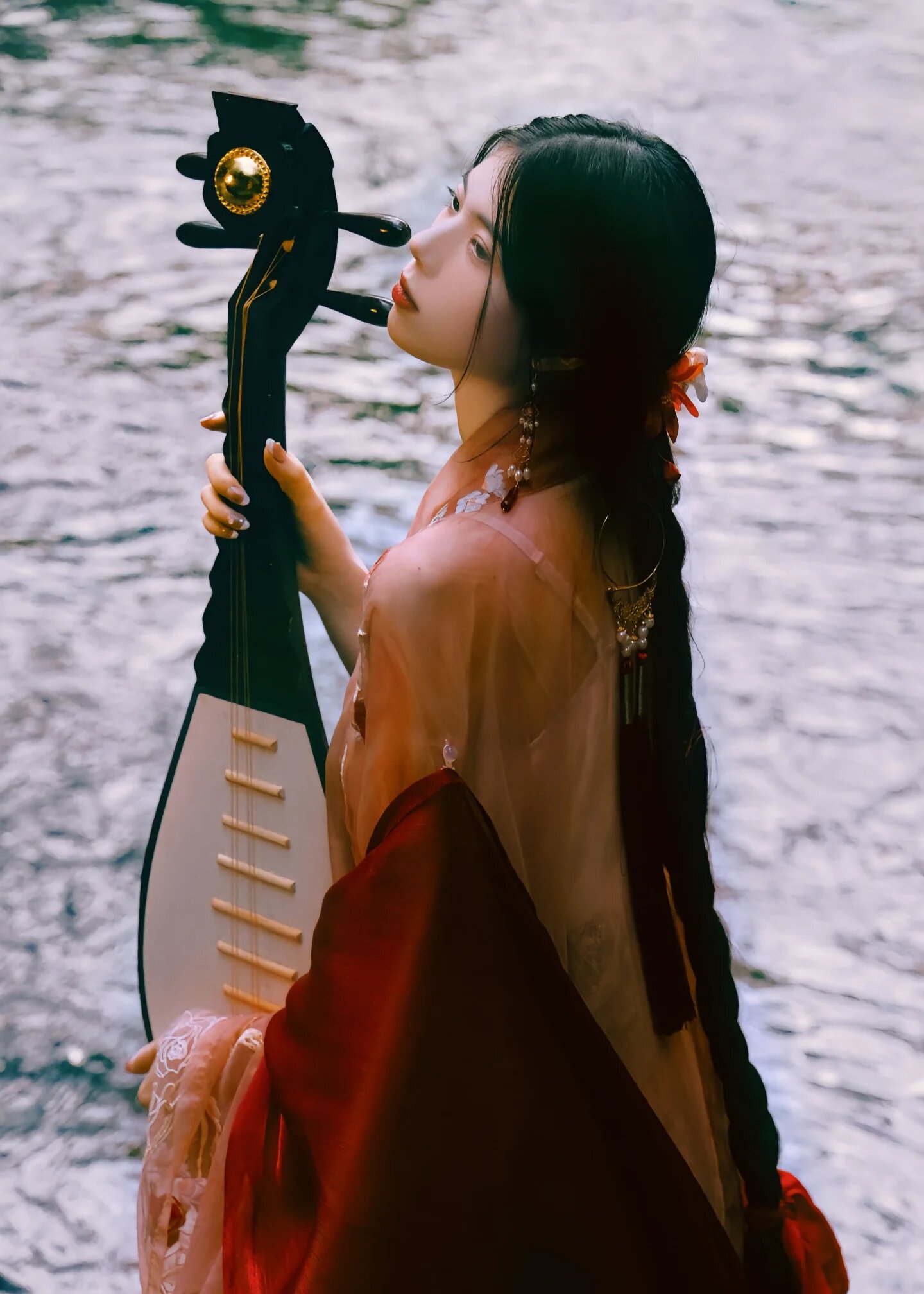 Long-Style Cheongsam for Girls:A Traditional Elegance Long-Style Cheongsam for Girls:A Traditional Elegance