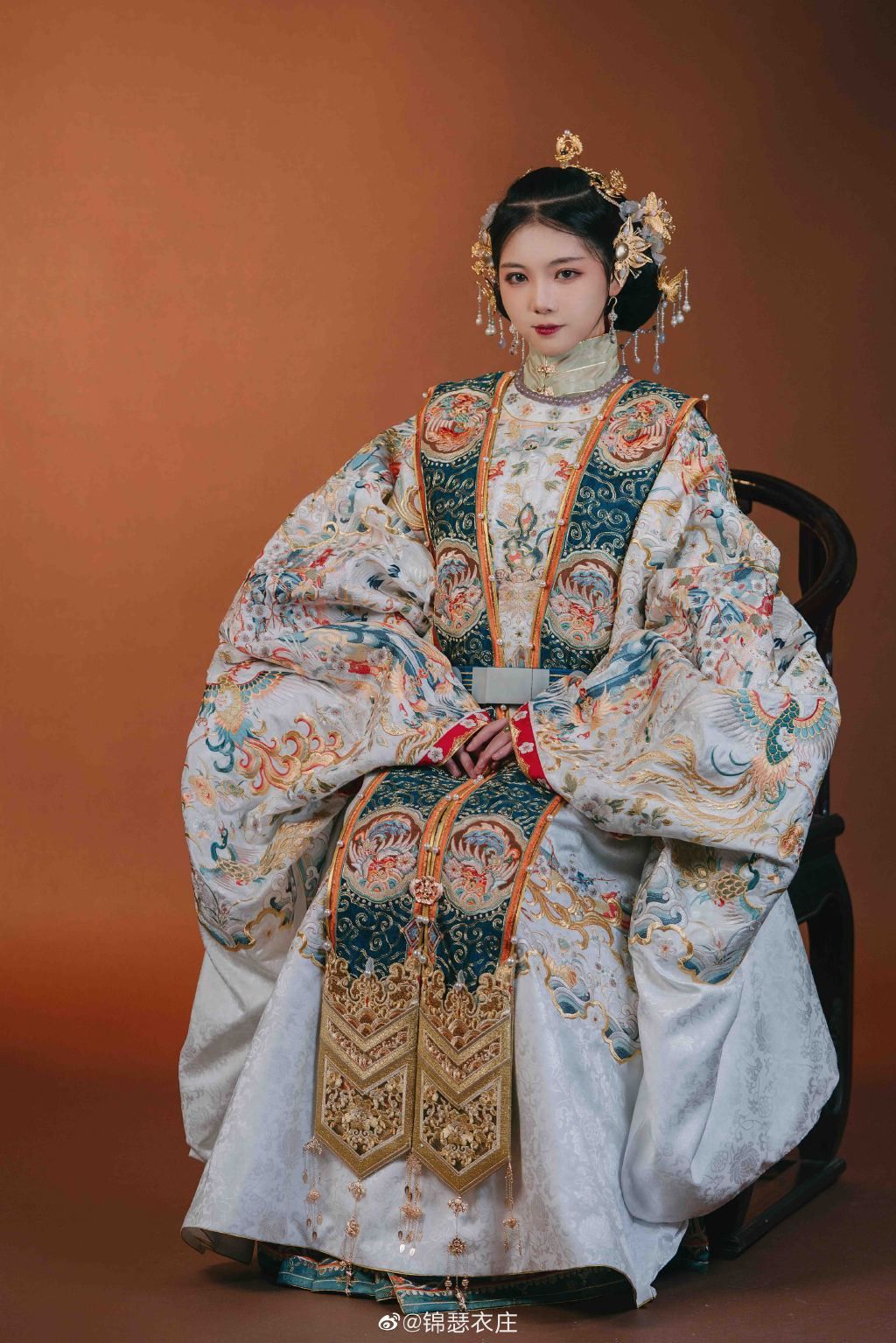 Vintage-Inspired Childrens Cheongsam Summerwear:A Blend of Tradition and Fashion