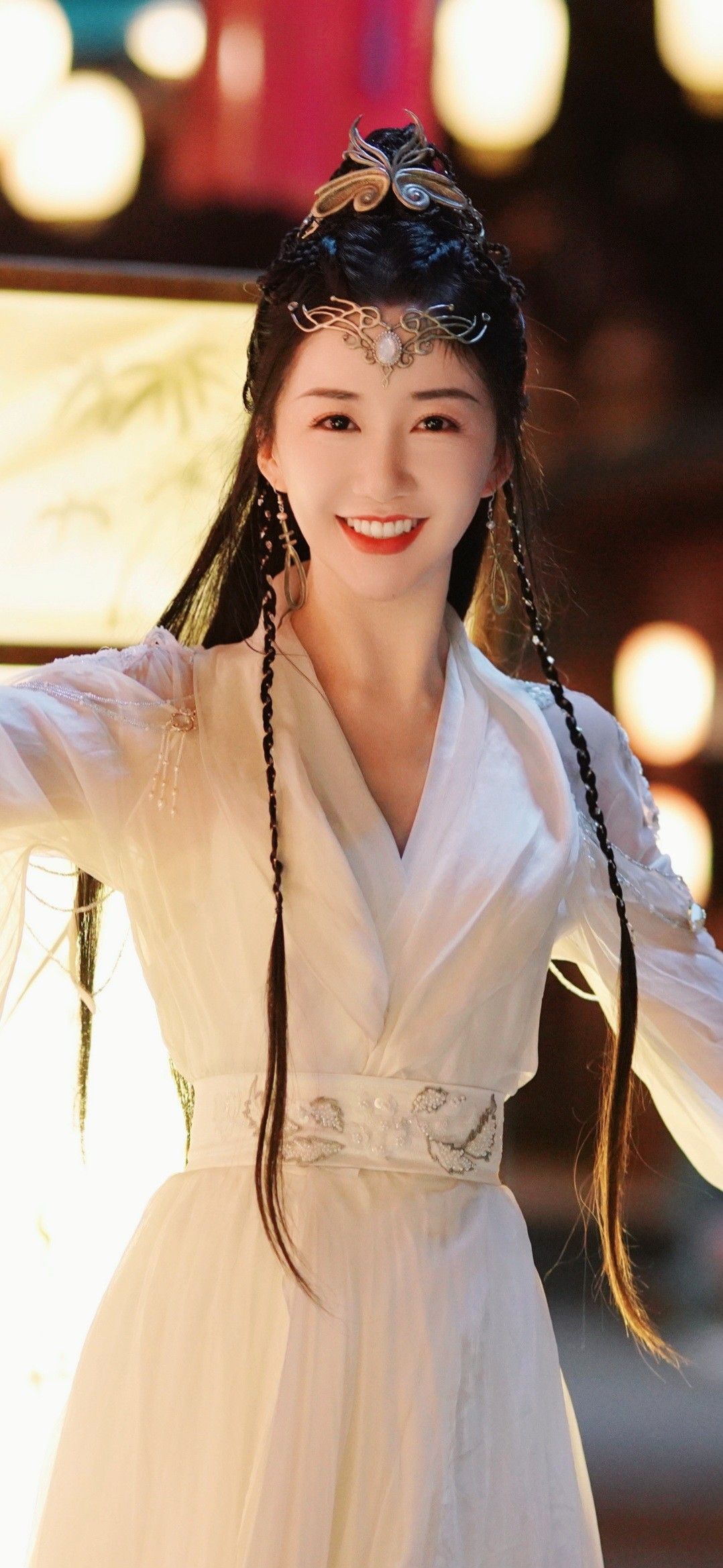 Embracing the New Chinese Style:Mini-Sized Elegance in Qipao-Inspired Fashion