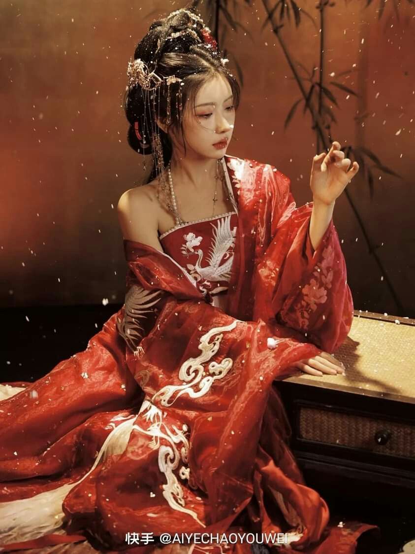 Spring Hanfu Girls Chinese-Style Dress:A Glimpse into the Splendor of Traditional Chinese Fashion Spring Hanfu Girls Chinese-Style Dress:A Glimpse into the Splendor of Traditional Chinese Fashion