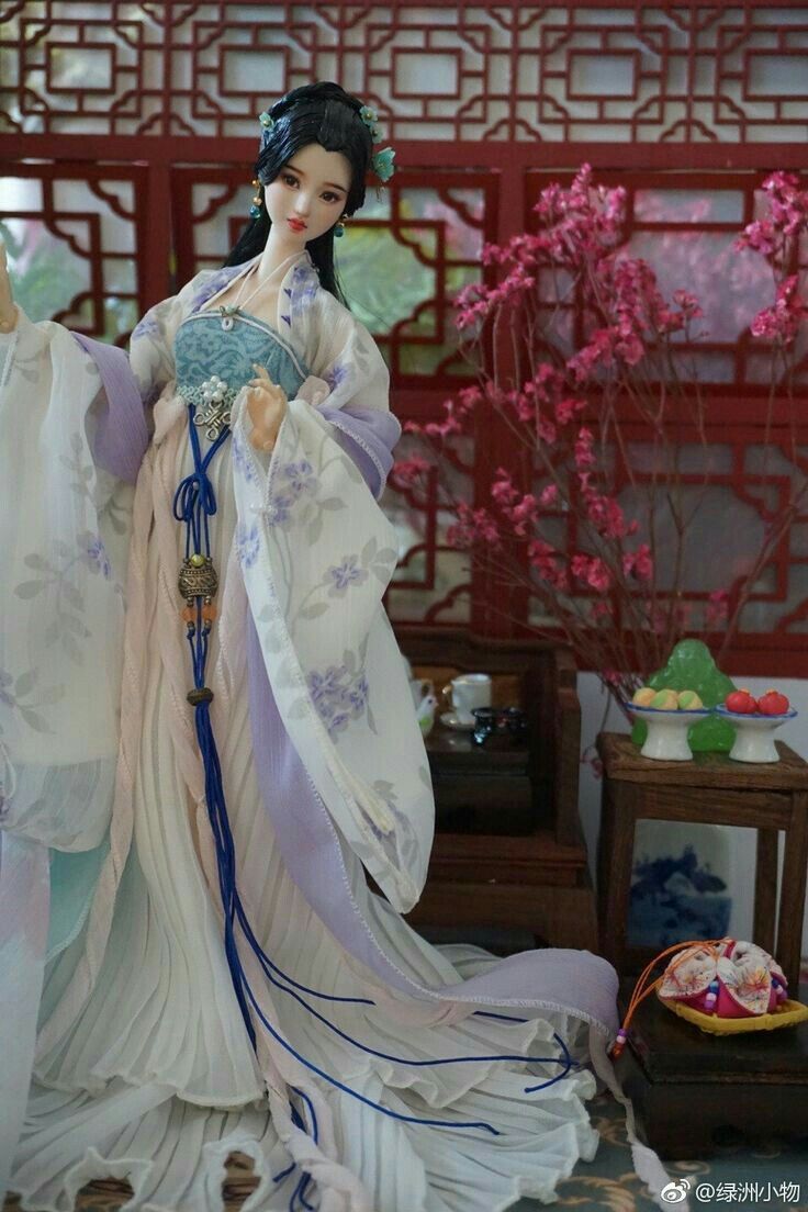 The Quintessential Guide to Pairing Classic Cheongsam with Elegant Shoes The Quintessential Guide to Pairing Classic Cheongsam with Elegant Shoes
