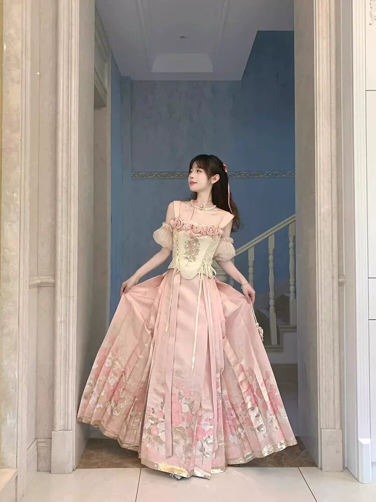 Ethereal New Hanfu Styles:A Glimpse into the Realm of Fairy-Inspired Fashion