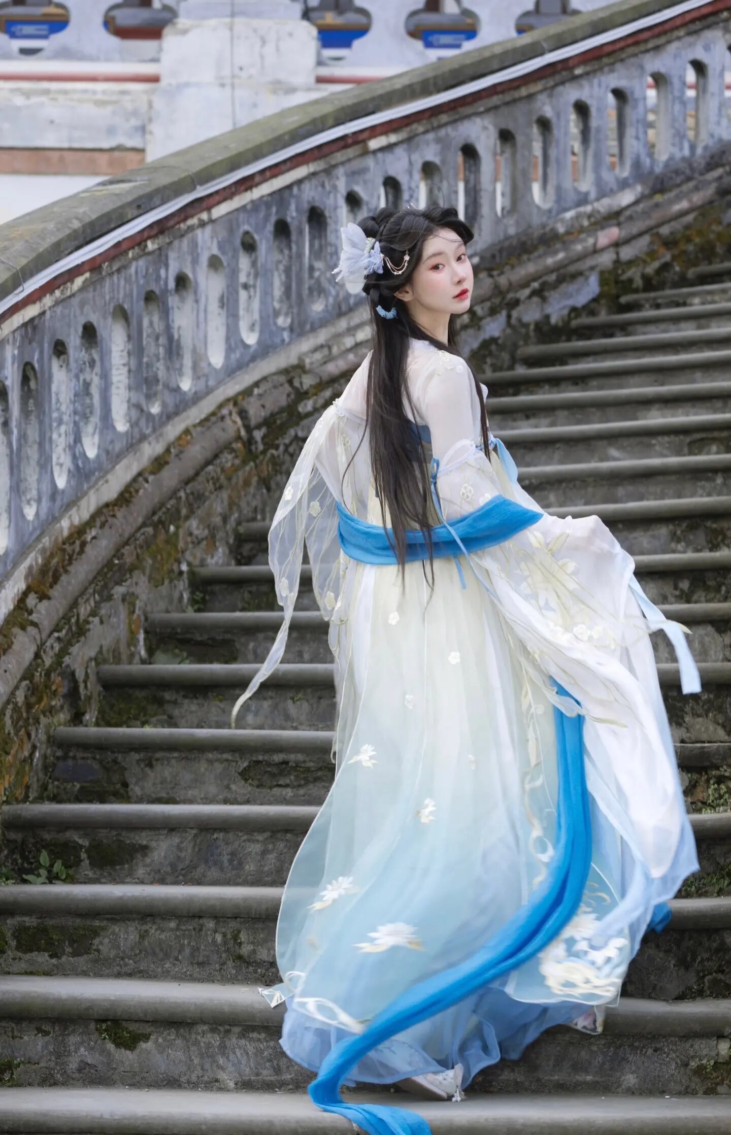The Perfect Match for Traditional Chinese Hanfu:The Slipper of Choice The Perfect Match for Traditional Chinese Hanfu:The Slipper of Choice