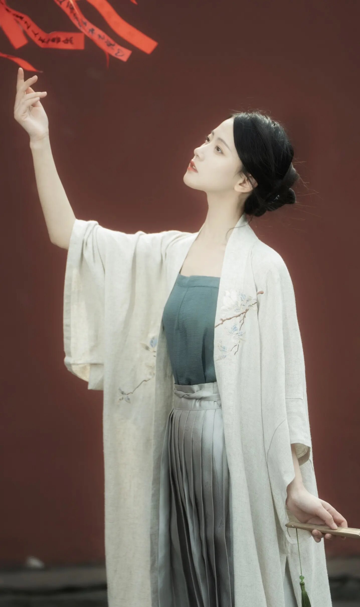 The Charm of Cotton-Linen Cheongsam Skirts:A Blend of Tradition and Modernity The Charm of Cotton-Linen Cheongsam Skirts:A Blend of Tradition and Modernity