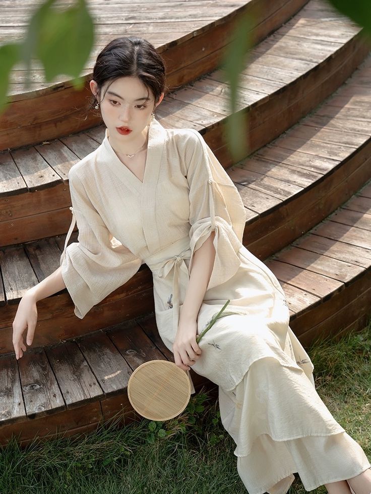 Ode to the Aodail Qipao:A Timeless Elegance in Traditional Chinese Fashion Ode to the Aodail Qipao:A Timeless Elegance in Traditional Chinese Fashion