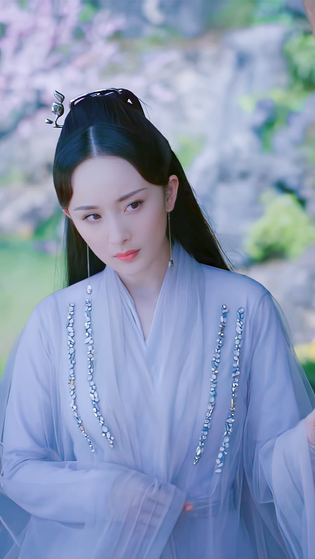 The Rise of Hanfu Culture in the Wei-Jin Period:A Focus on假发(Fake Hair) The Rise of Hanfu Culture in the Wei-Jin Period:A Focus on假发(Fake Hair)