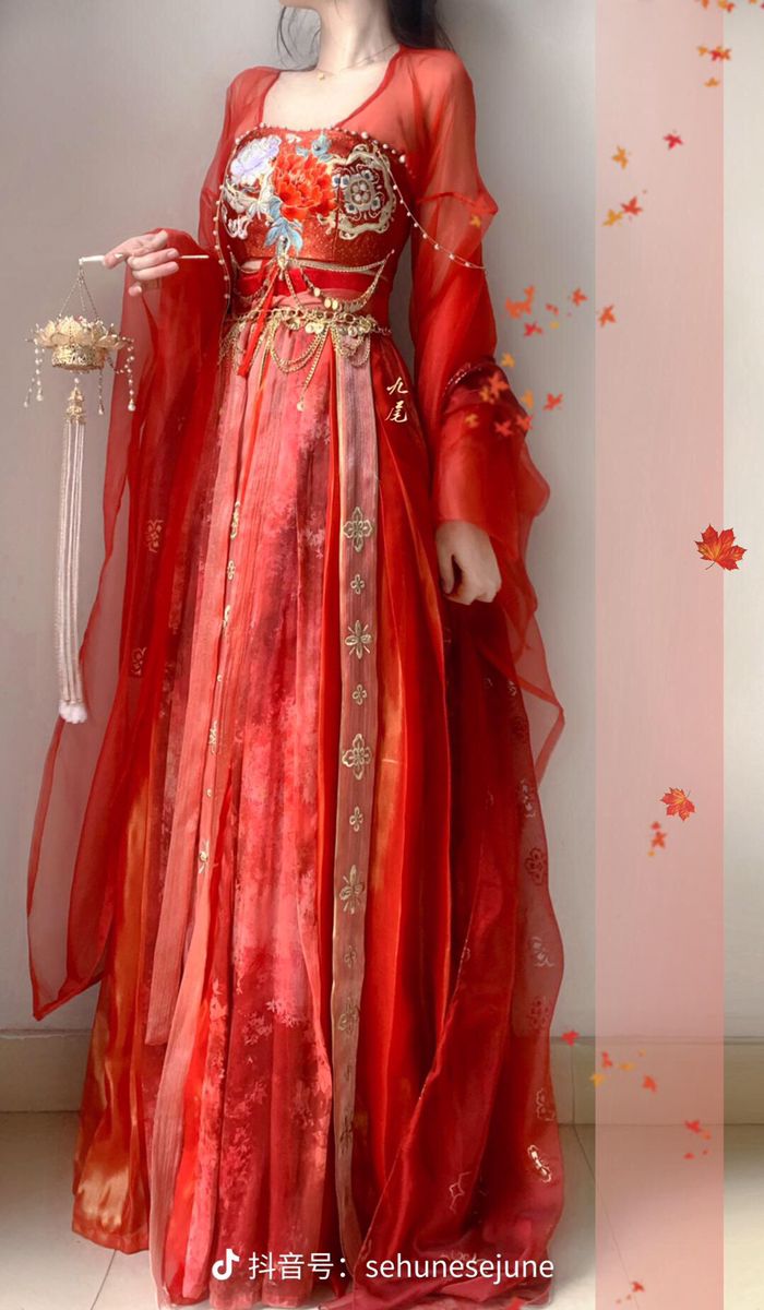 Qipao Beauty:A Refreshing Tale of a Young Girl in Traditional Elegance Qipao Beauty:A Refreshing Tale of a Young Girl in Traditional Elegance