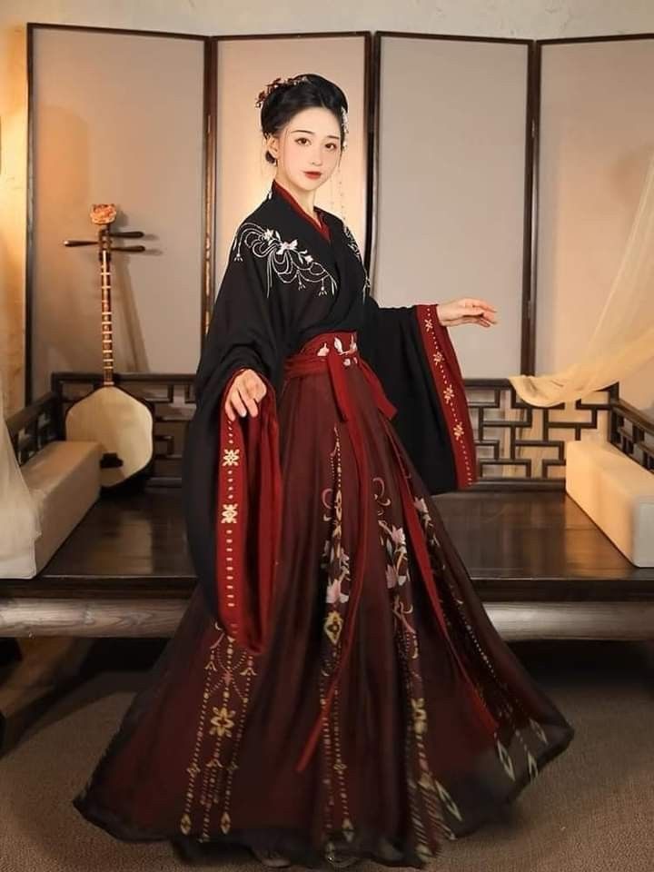 The Rise of Casual Hanfu:Fashion Meets Traditional Chinese Culture The Rise of Casual Hanfu:Fashion Meets Traditional Chinese Culture