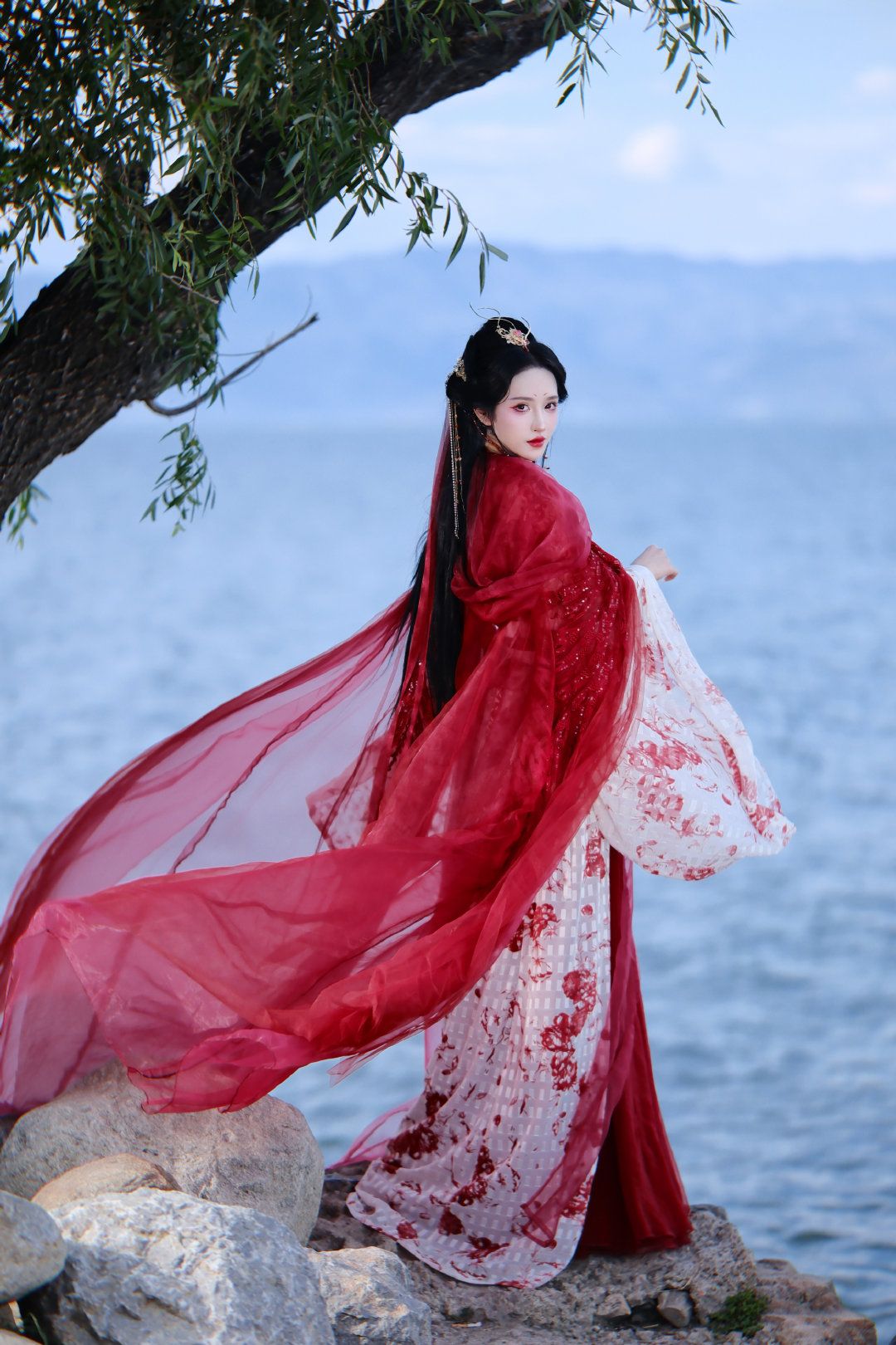Plus-Size Hanfu Fashion:A Comprehensive Guide to汉服全套 for the Curvier Individual Plus-Size Hanfu Fashion:A Comprehensive Guide to汉服全套 for the Curvier Individual