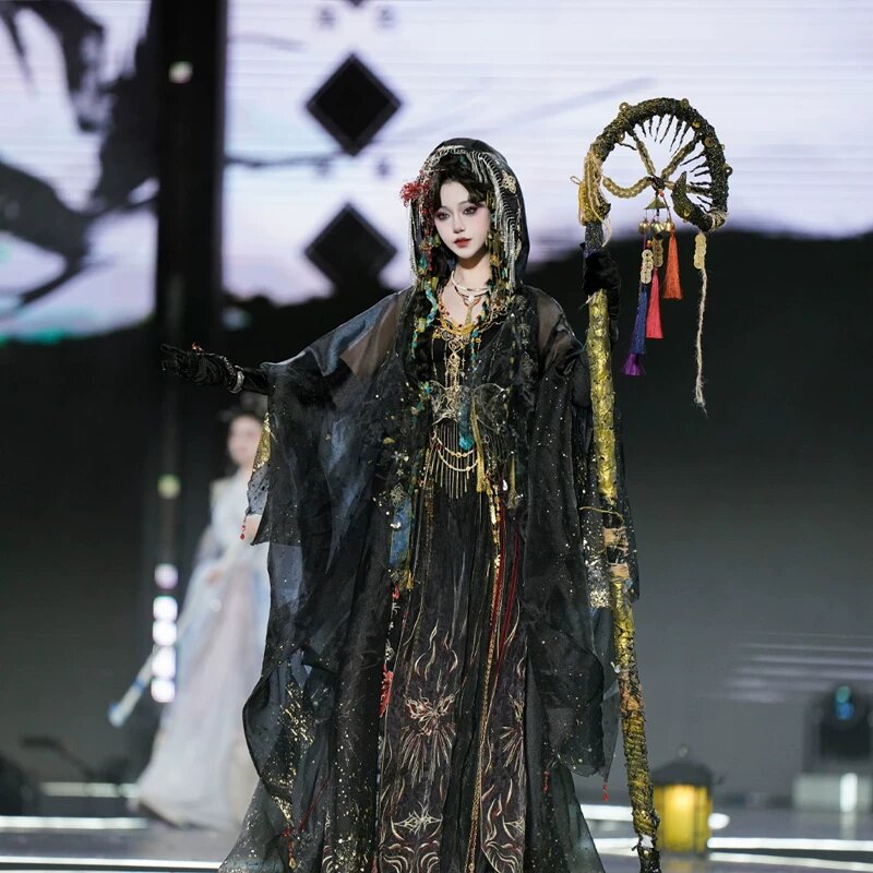 The All-Opening Placket and Buttoned Cheongsam:A Traditional Chinese Elegance The All-Opening Placket and Buttoned Cheongsam:A Traditional Chinese Elegance