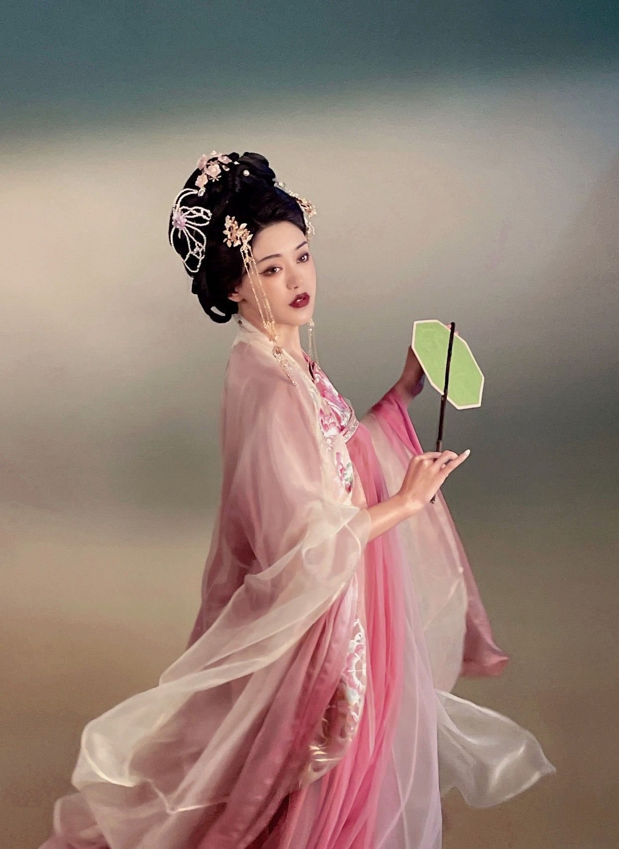 Summer 2024:The Rise of Traditional Elegance in Hanfu Girls Pure Cotton Attire Summer 2024:The Rise of Traditional Elegance in Hanfu Girls Pure Cotton Attire