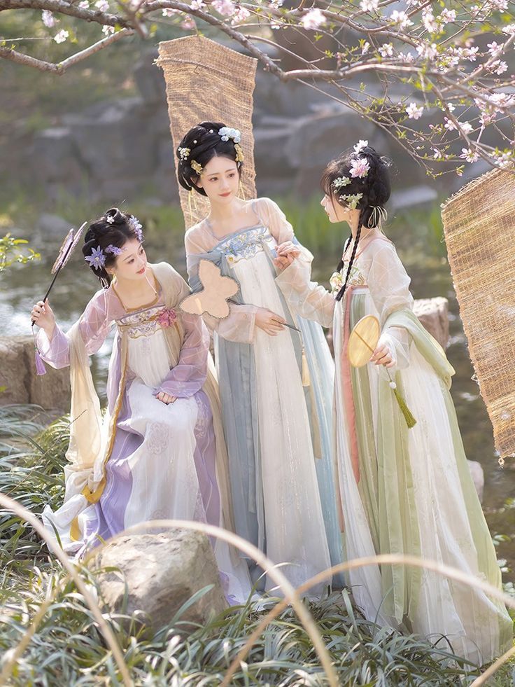 The Rise of Hanfu Fashion for Children:A Glimpse into Ancient Chinese Style The Rise of Hanfu Fashion for Children:A Glimpse into Ancient Chinese Style