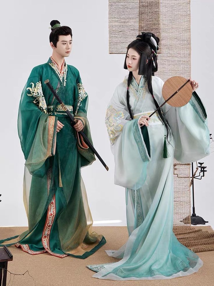 The Story of Liu Yus Hanfu Fashion:The Big Fish of Traditional Chinese Clothing The Story of Liu Yus Hanfu Fashion:The Big Fish of Traditional Chinese Clothing