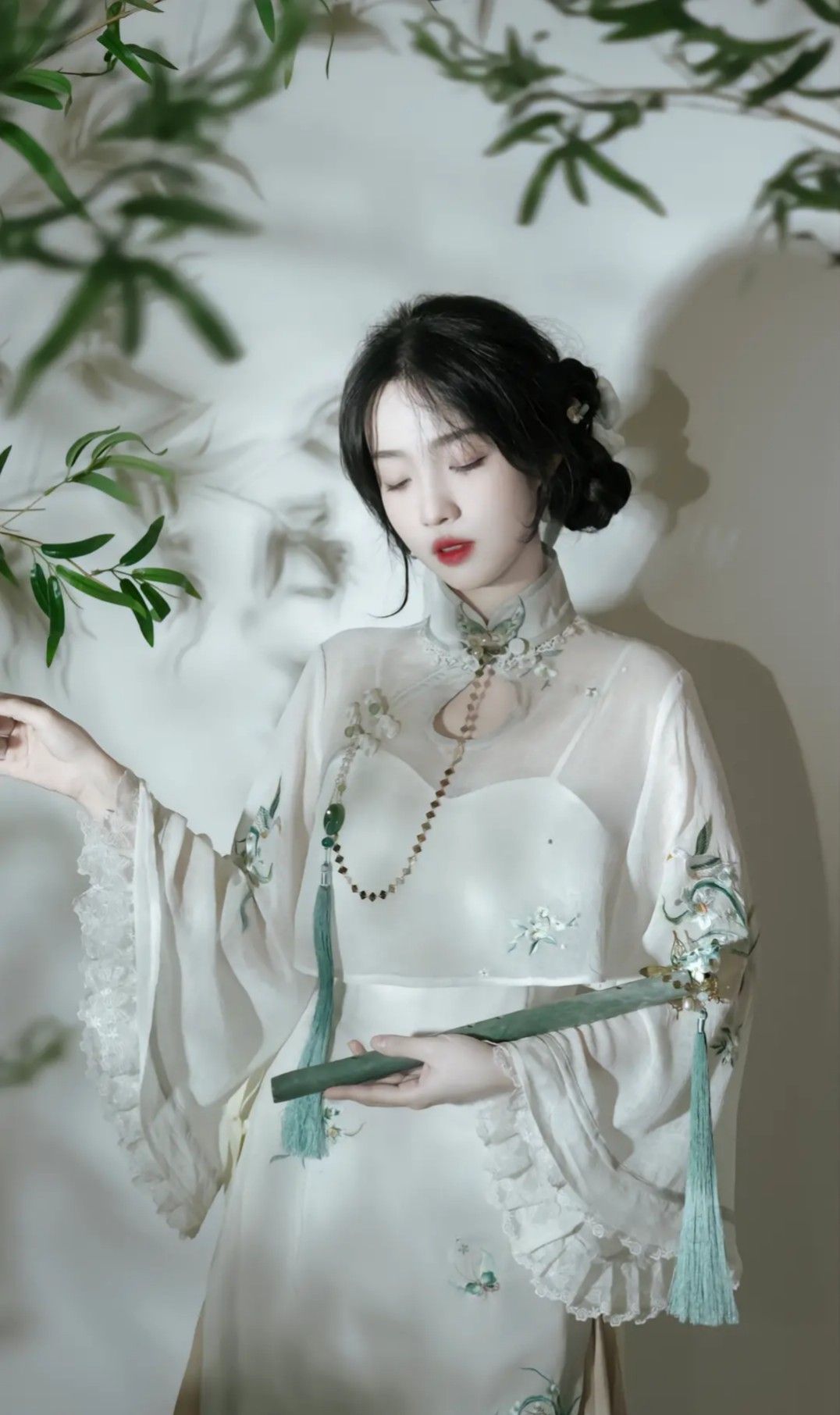 Chinese Cheongsam Elegance:The Evolution of Womens Summer Qipao Chinese Cheongsam Elegance:The Evolution of Womens Summer Qipao