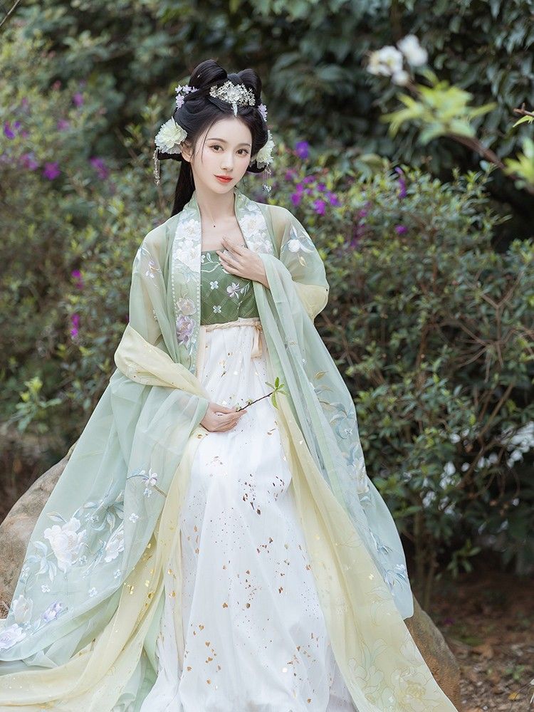 The Golden Phoenix Horseface Skirt:A Symbol of Splendor and Cultural Continuity The Golden Phoenix Horseface Skirt:A Symbol of Splendor and Cultural Continuity