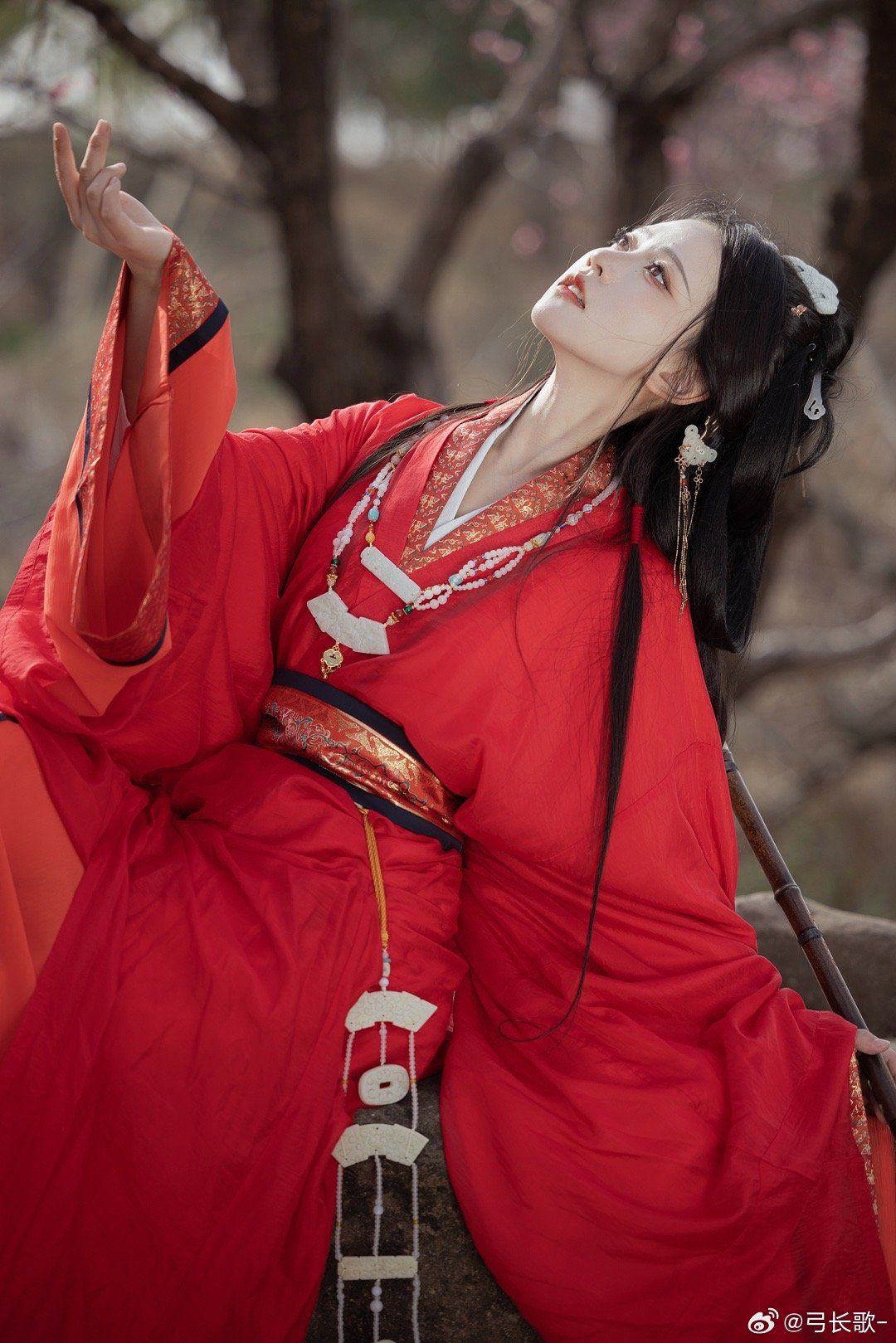 Embracing the Elegance of Cheongsam Accessories and Headwear Embracing the Elegance of Cheongsam Accessories and Headwear
