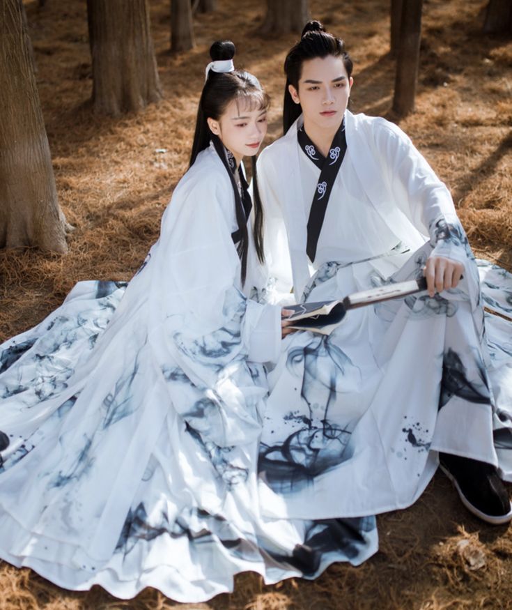 Ancient Hanfu Fashion for Summer Girls:A Look into Traditional Chinese Childrenswear Ancient Hanfu Fashion for Summer Girls:A Look into Traditional Chinese Childrenswear