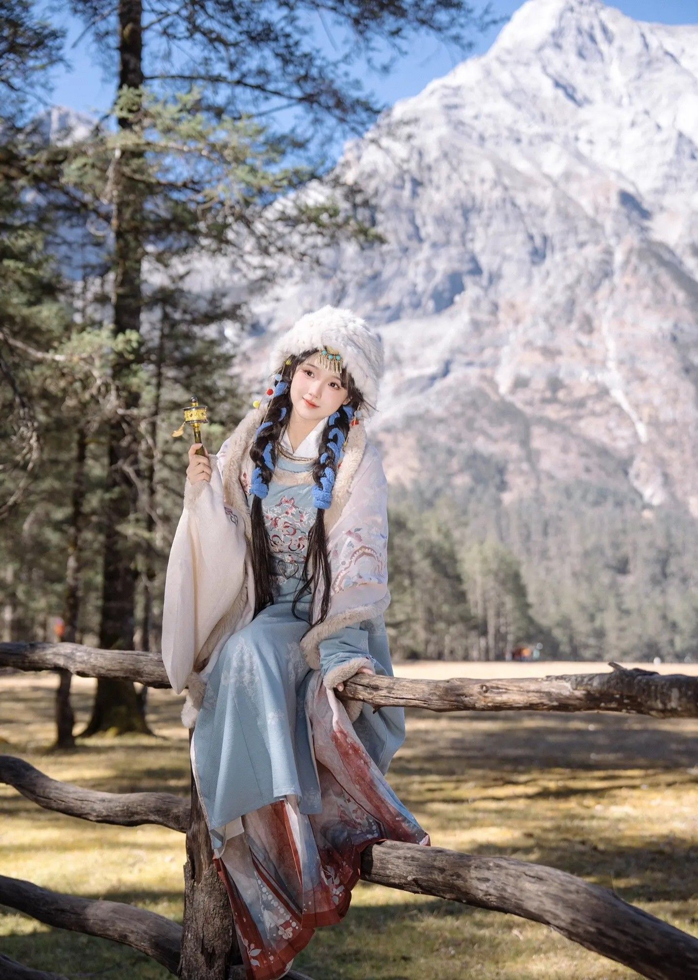 Evas Embrace of Traditional Chinese Clothing:The Evolution of Hanfu Fashion Evas Embrace of Traditional Chinese Clothing:The Evolution of Hanfu Fashion