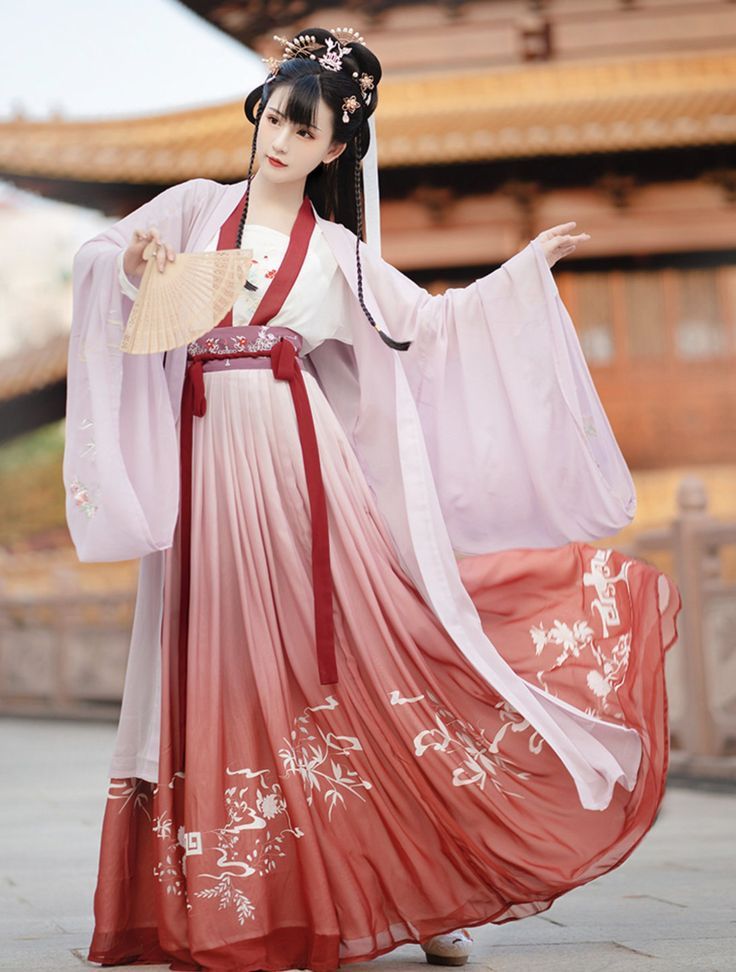 Traditional Tang and Hanfu Fashion for Summer Women:A Blend of Elegance and Comfort Traditional Tang and Hanfu Fashion for Summer Women:A Blend of Elegance and Comfort