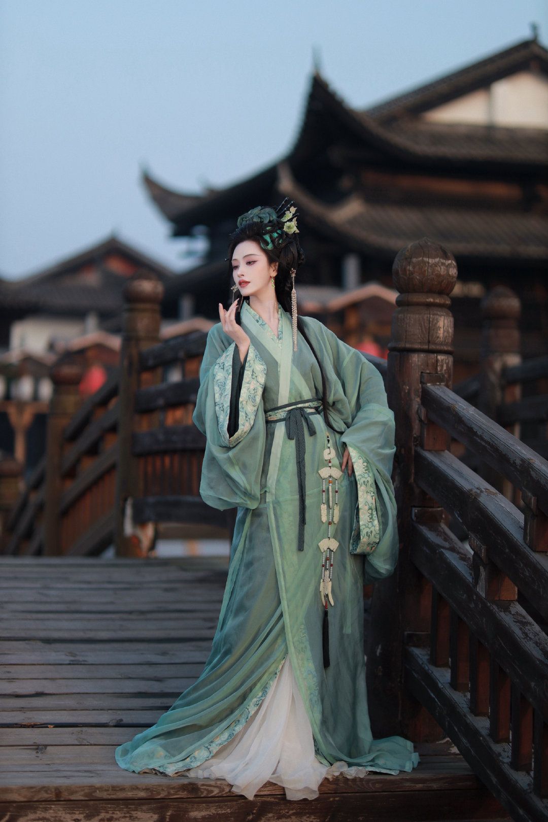 Tall and Elegant:The Journey of Hanfu for Tall Individuals