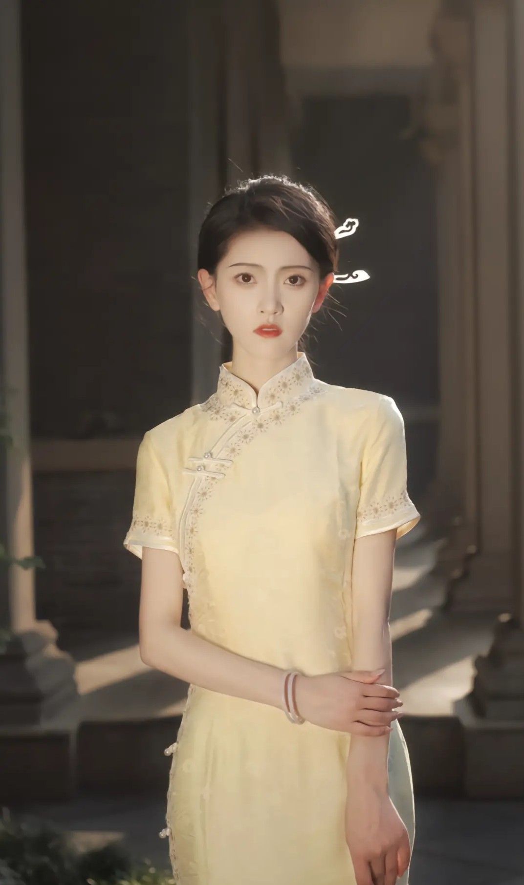Fringes on Cheongsam:A Symbol of Elegance and Cultural Heritage Fringes on Cheongsam:A Symbol of Elegance and Cultural Heritage